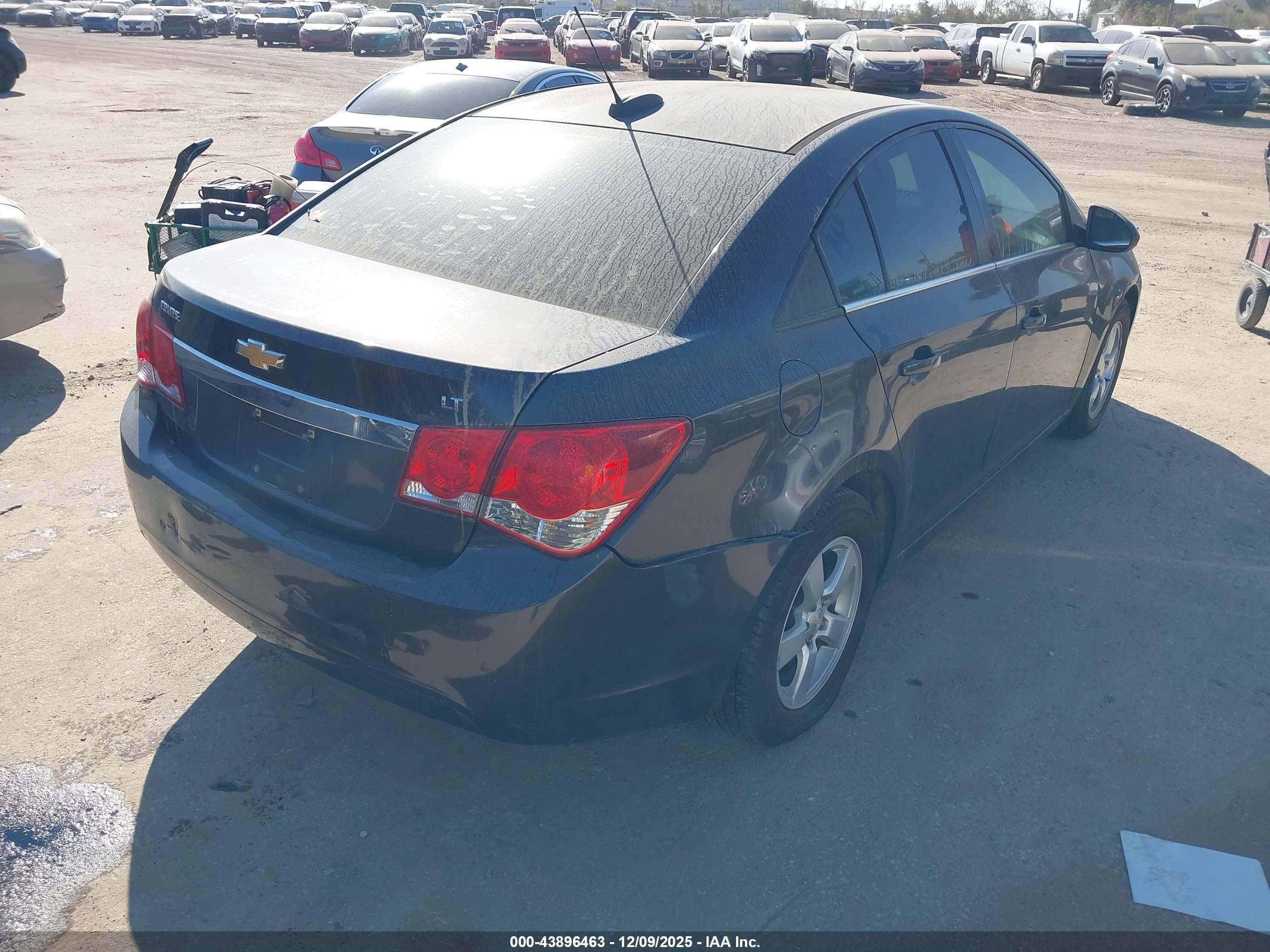 CHEVROLET CRUZE image 4