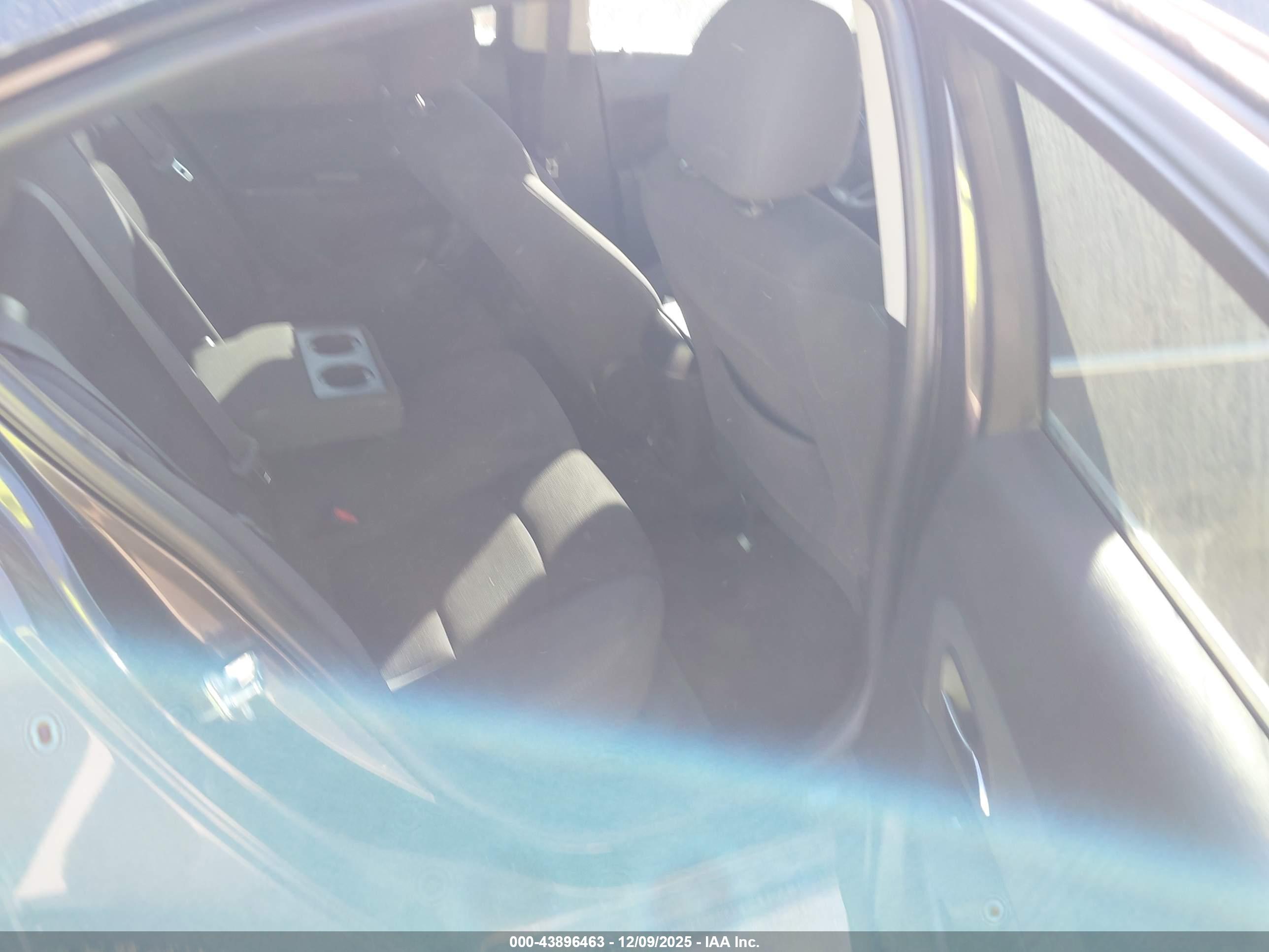 CHEVROLET CRUZE image 8