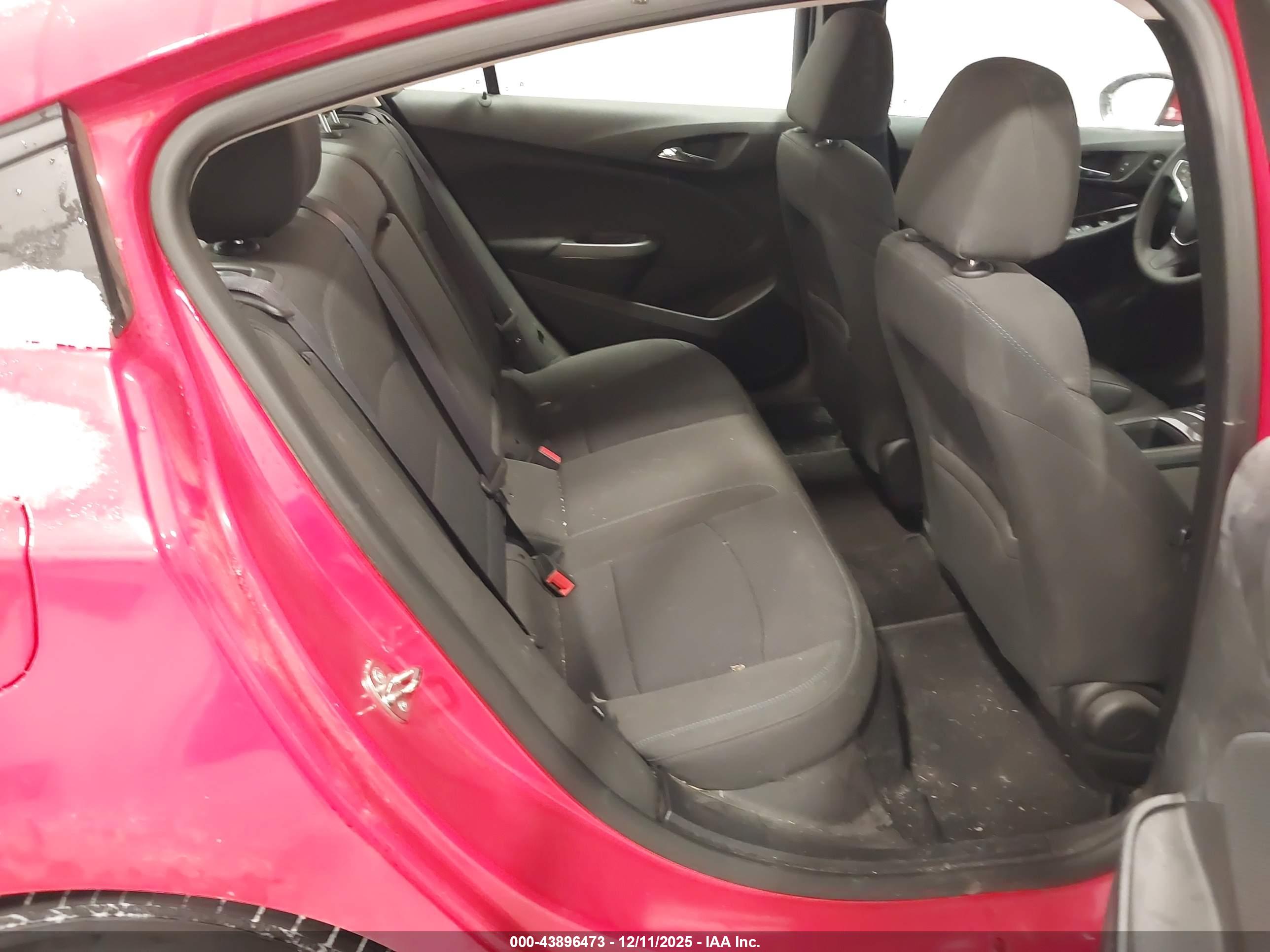 CHEVROLET CRUZE image 8