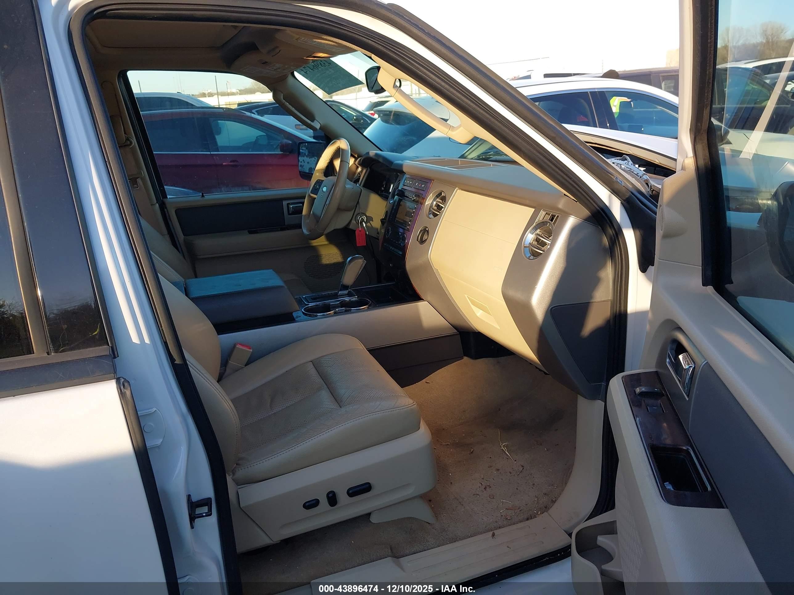 FORD EXPEDITION image 5
