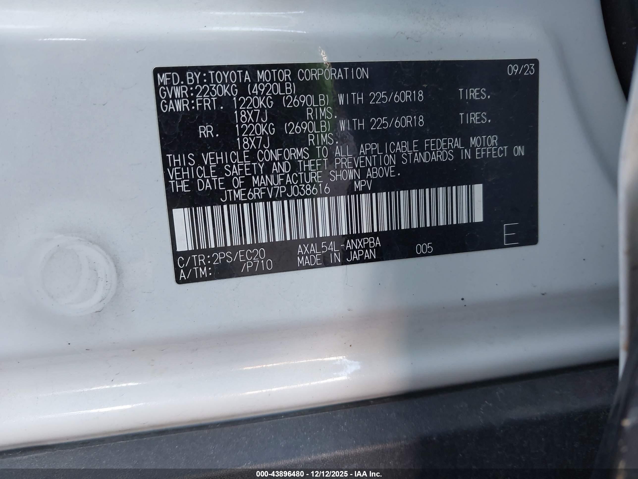 TOYOTA RAV4 image 9
