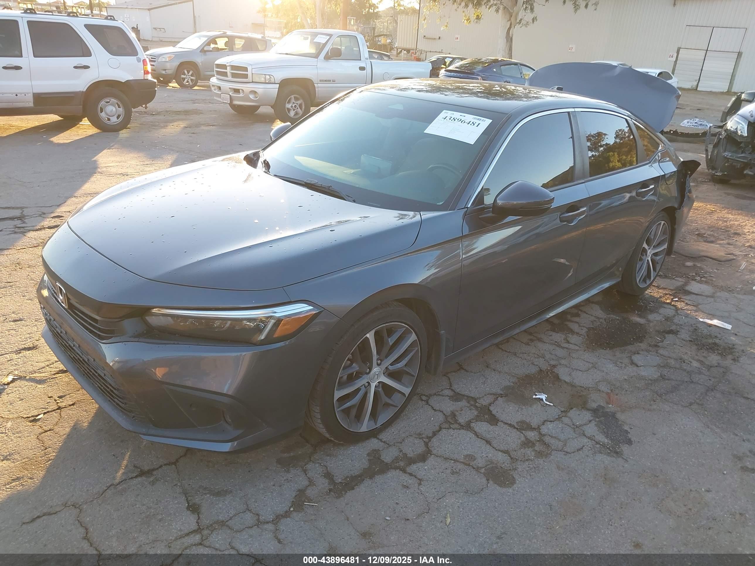 HONDA CIVIC image 2