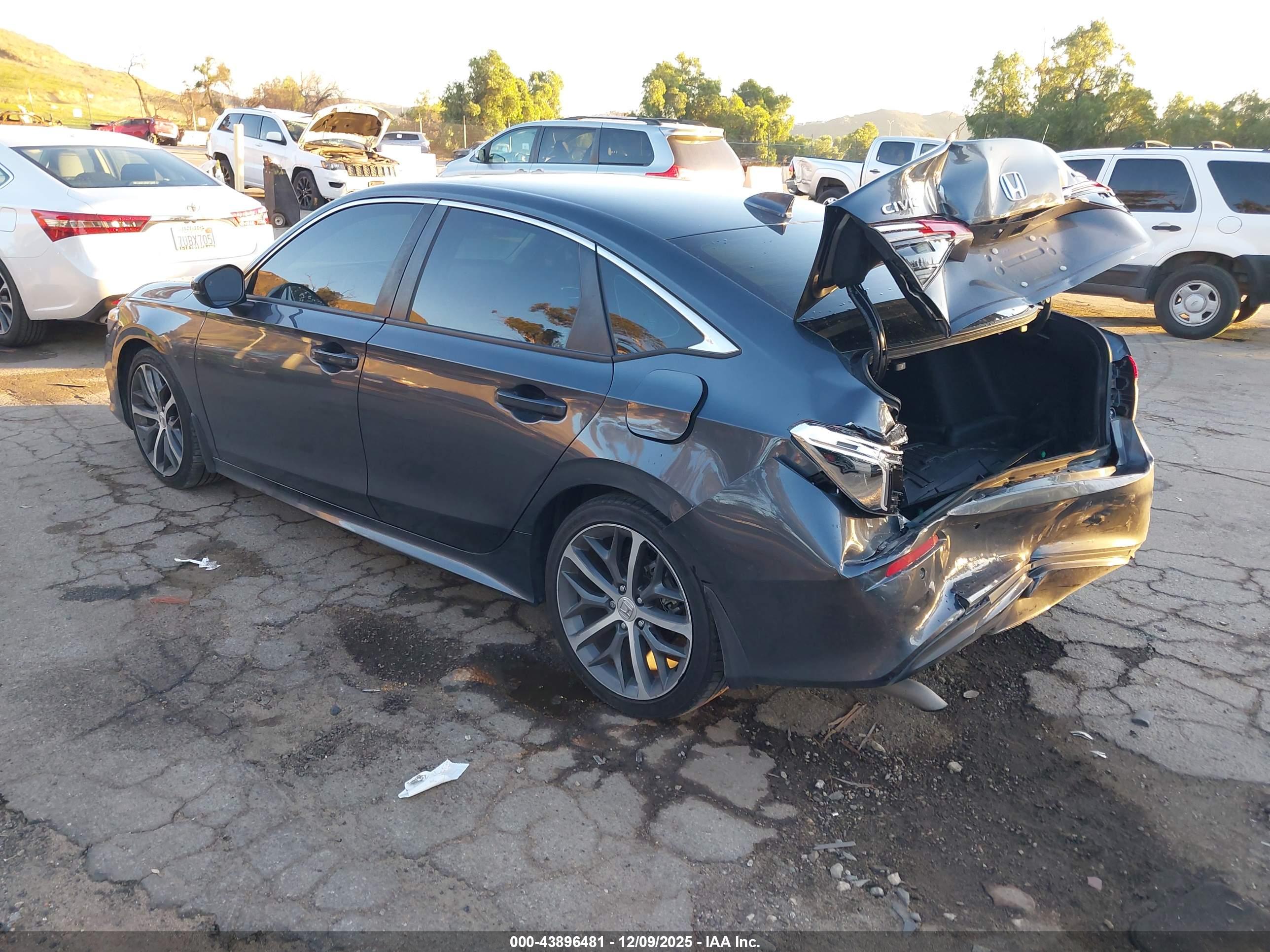 HONDA CIVIC image 3