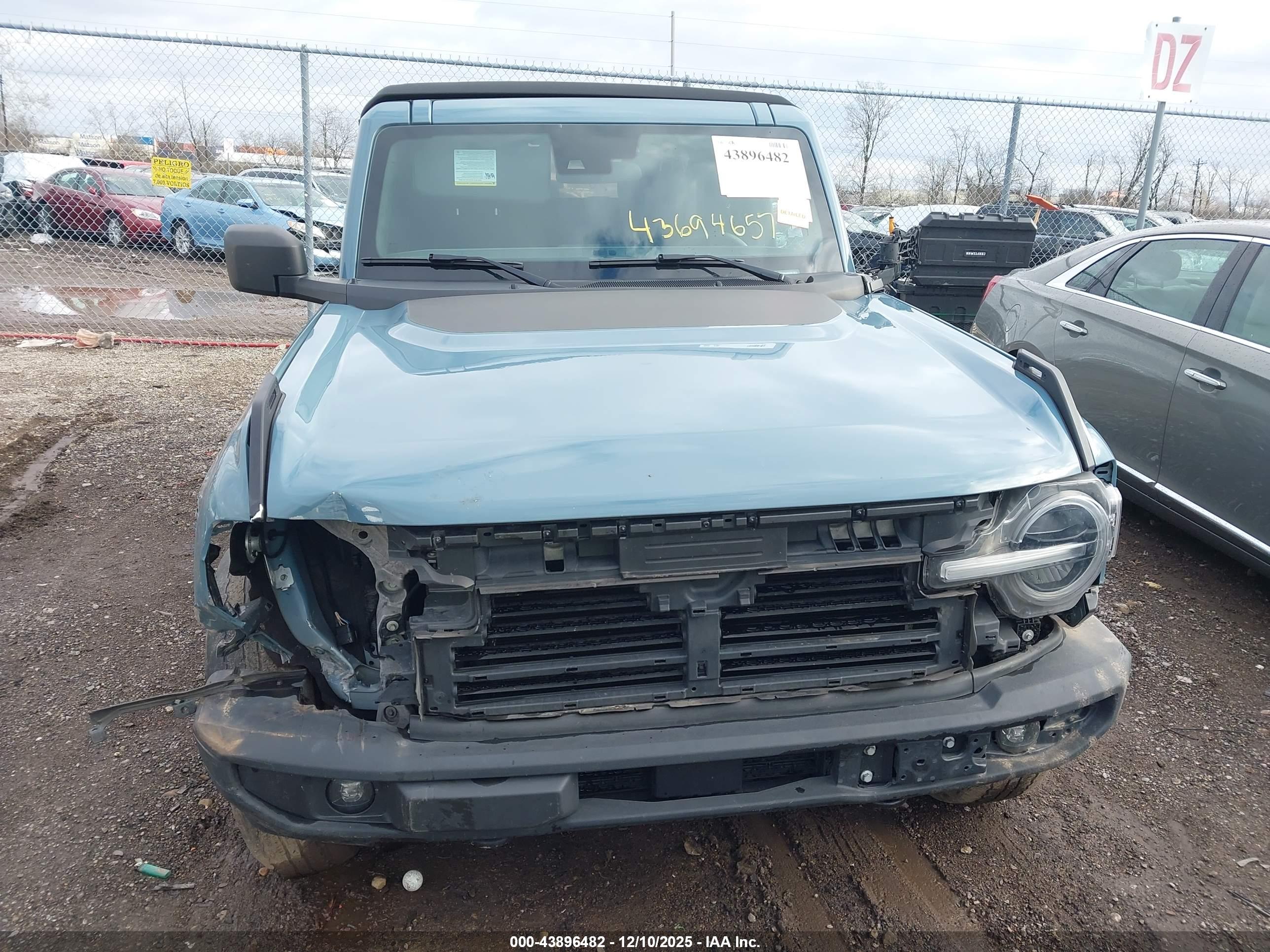 FORD BRONCO image 6