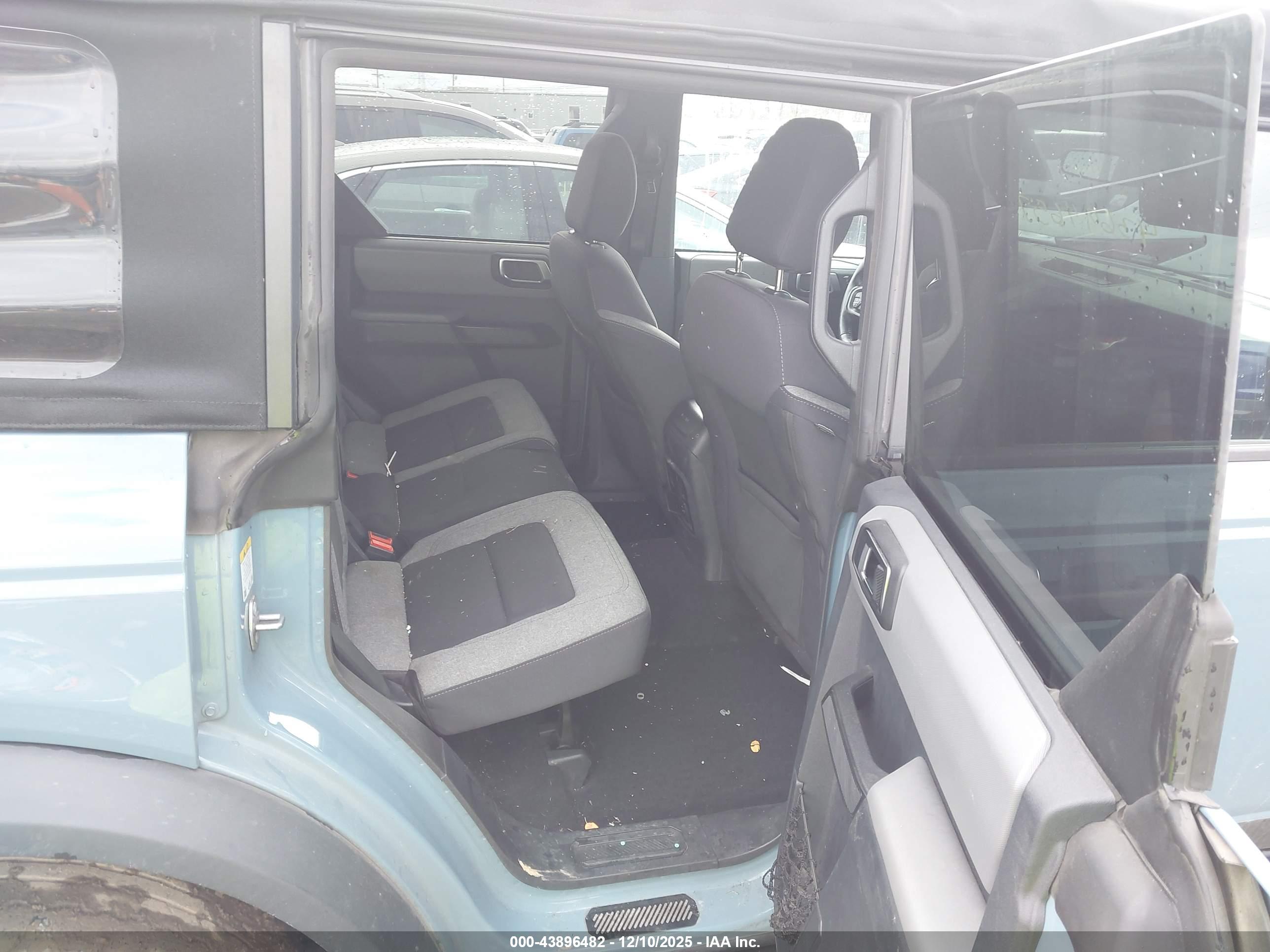FORD BRONCO image 8