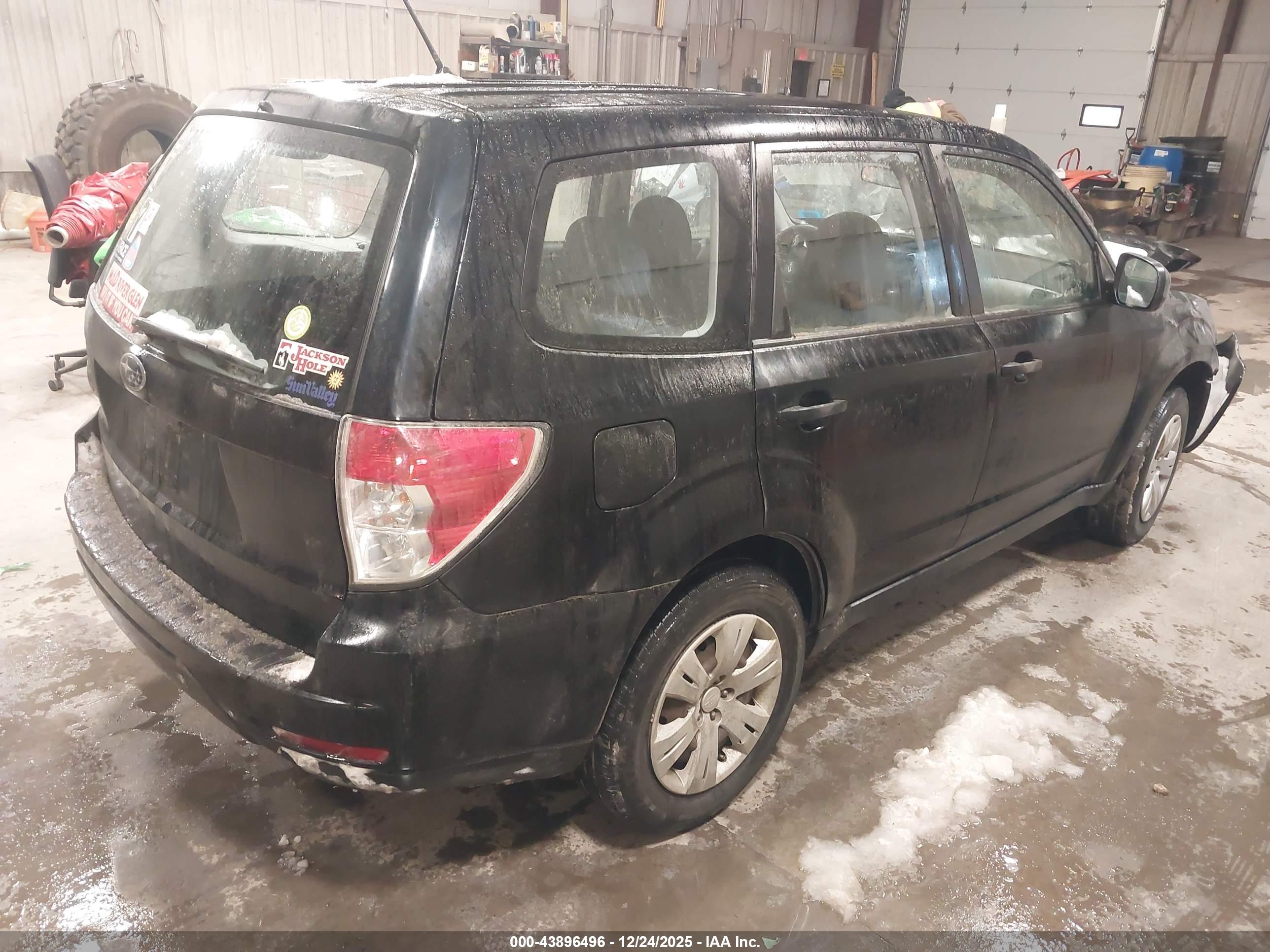 SUBARU FORESTER image 4