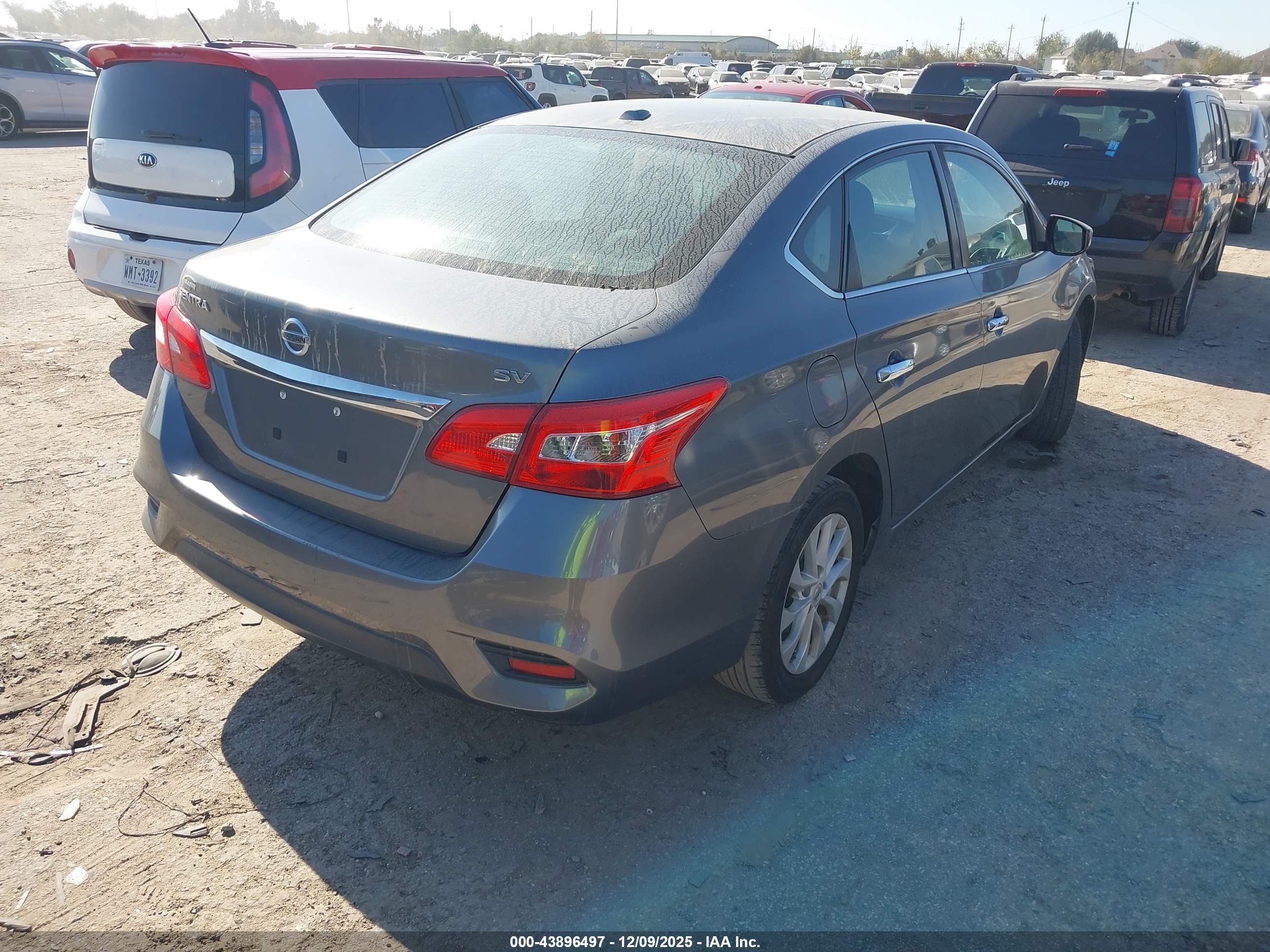 NISSAN SENTRA image 4