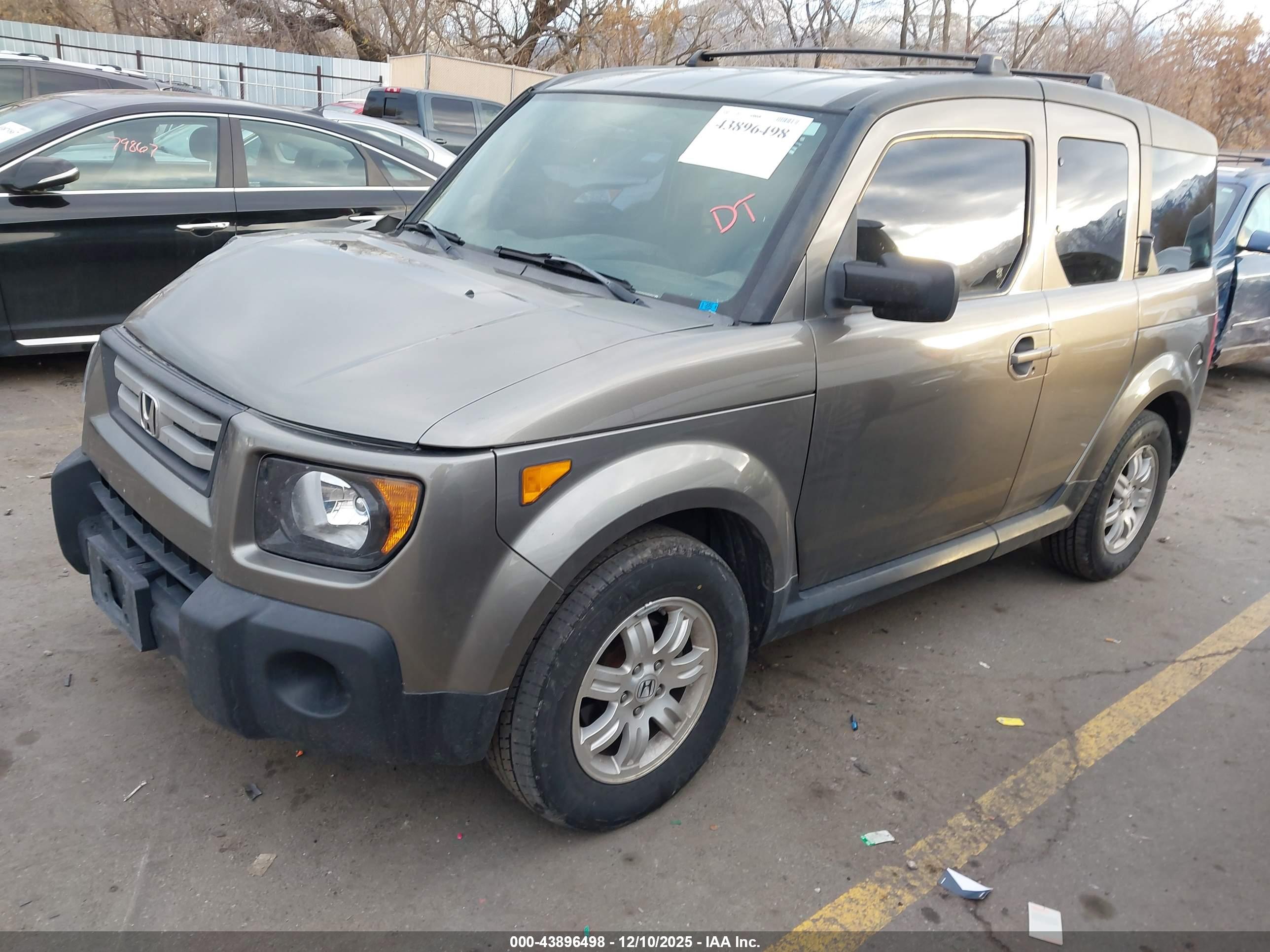 HONDA ELEMENT image 2