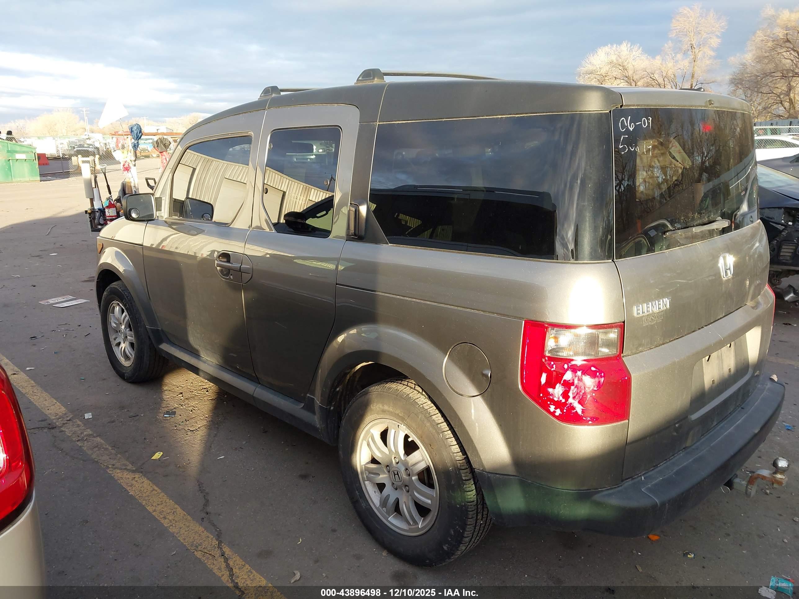 HONDA ELEMENT image 3