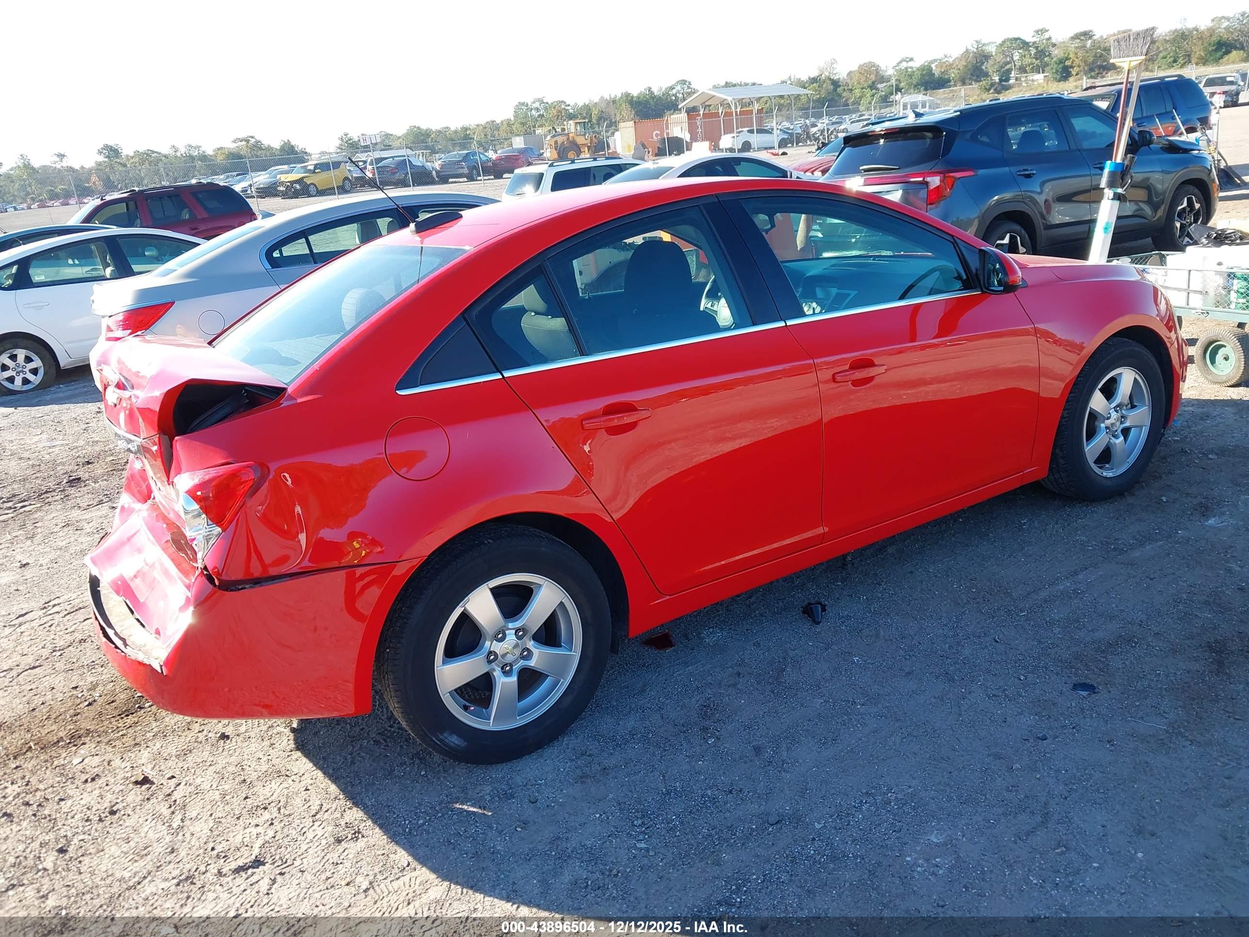 CHEVROLET CRUZE image 4