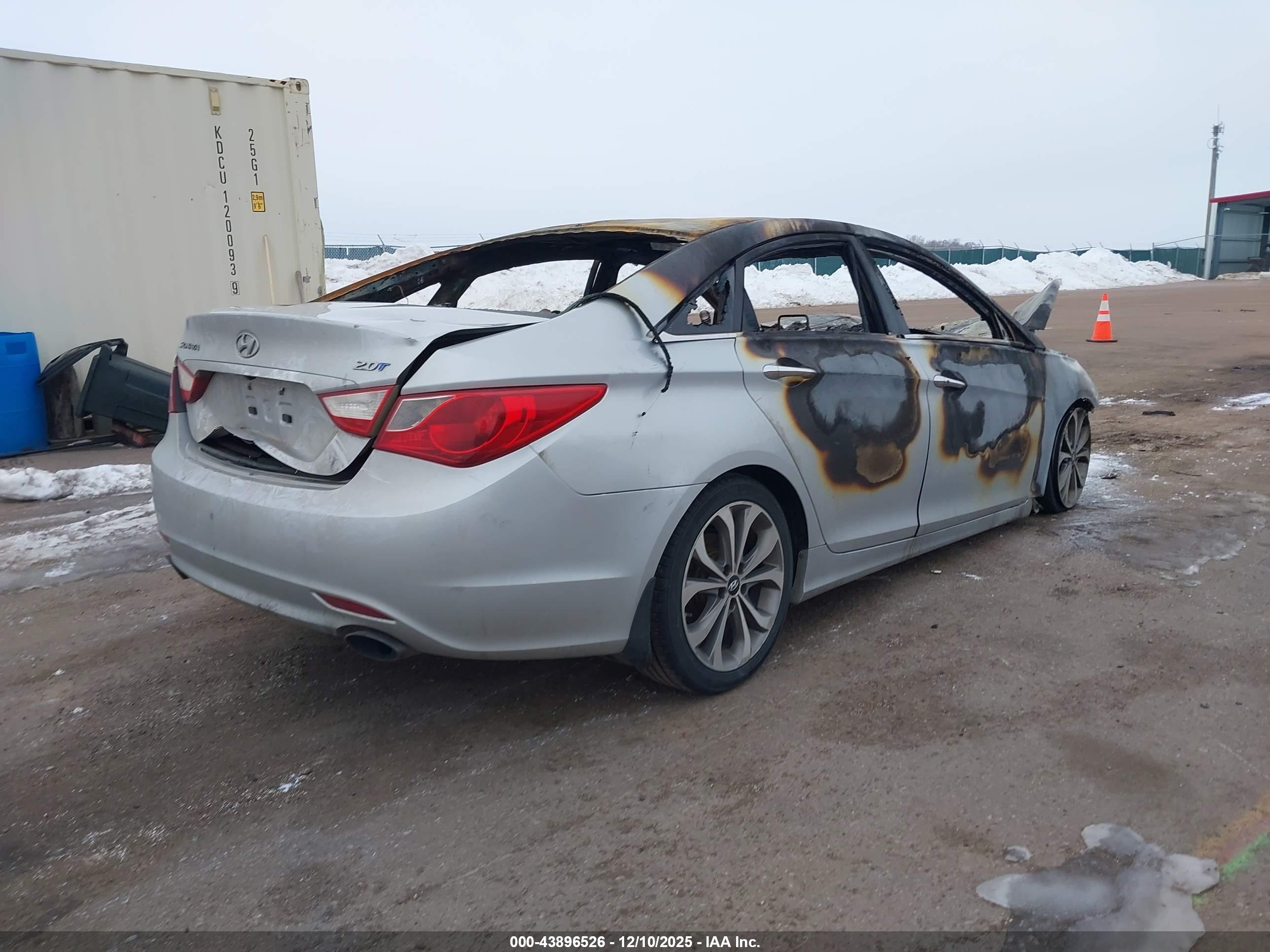 HYUNDAI SONATA image 4