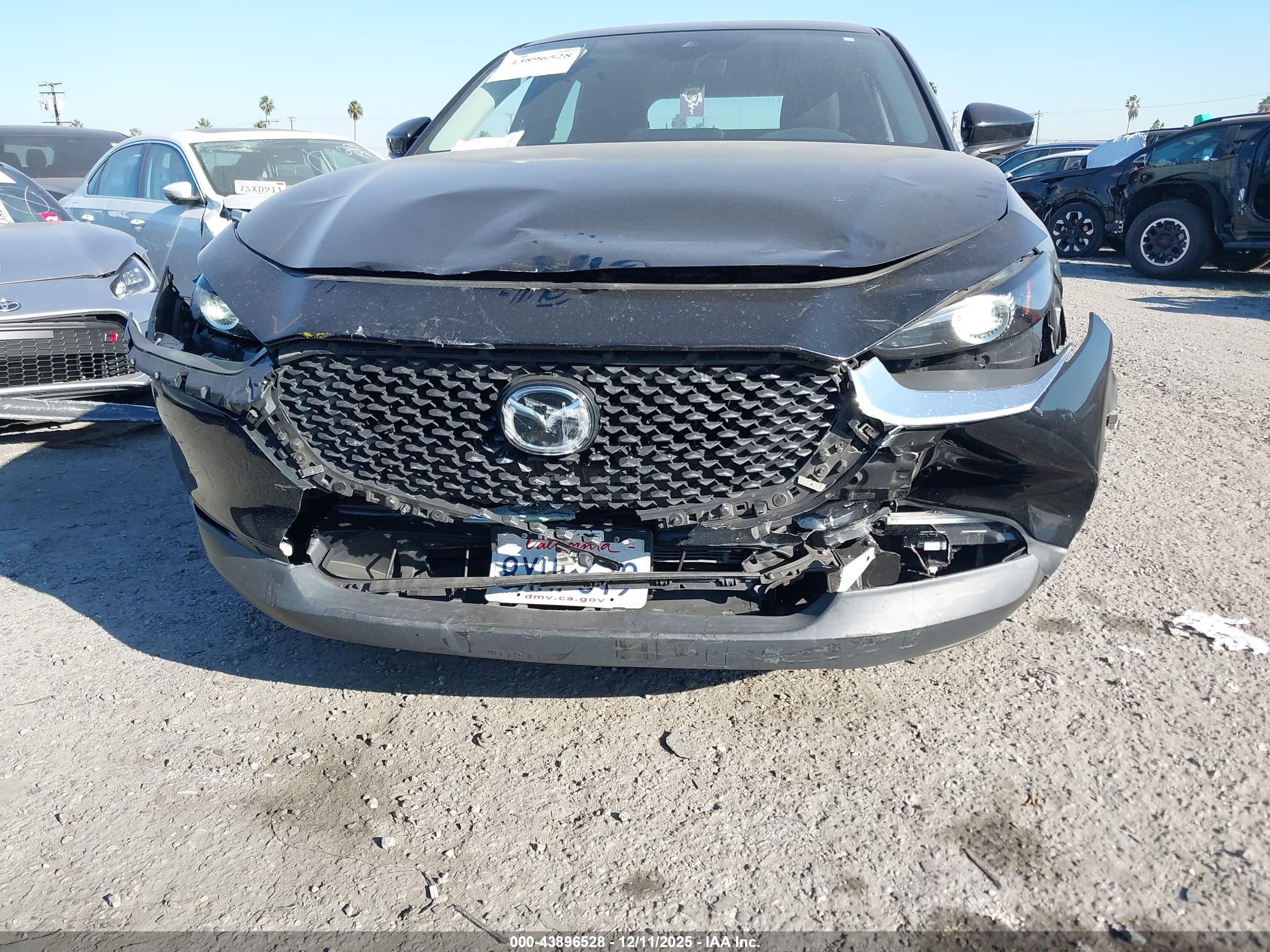 MAZDA CX-30 image 6