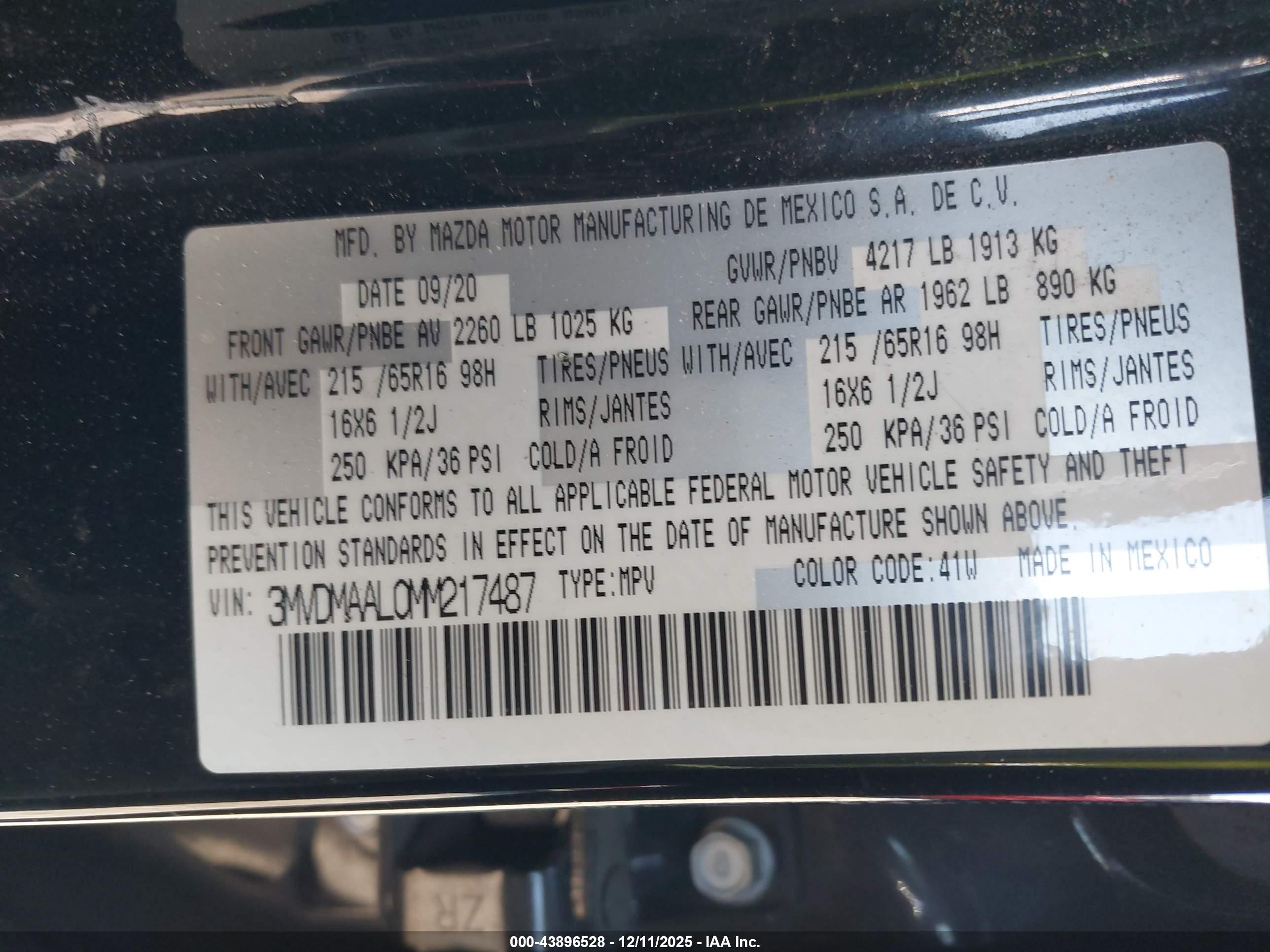 MAZDA CX-30 image 9