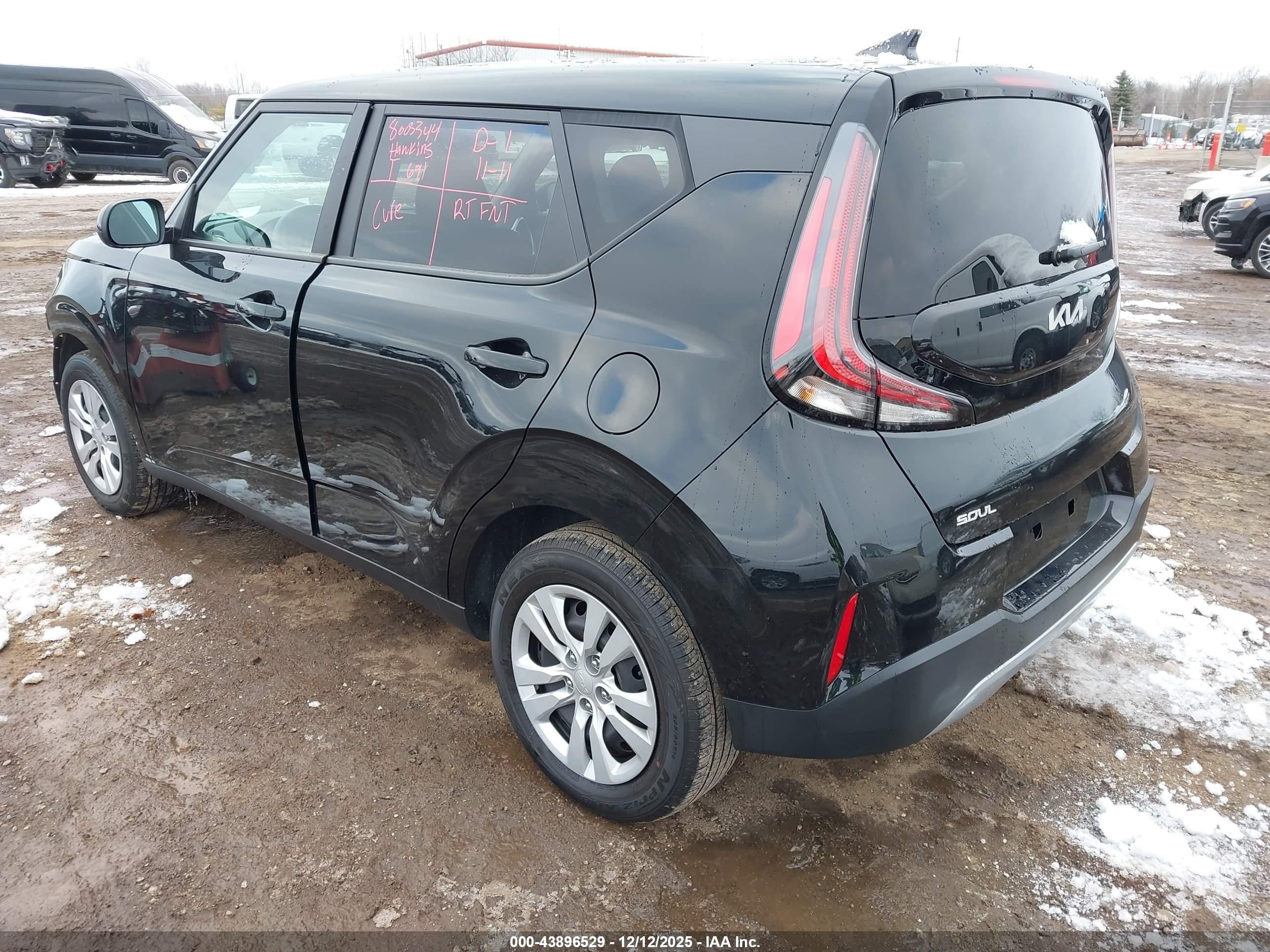 KIA SOUL image 3