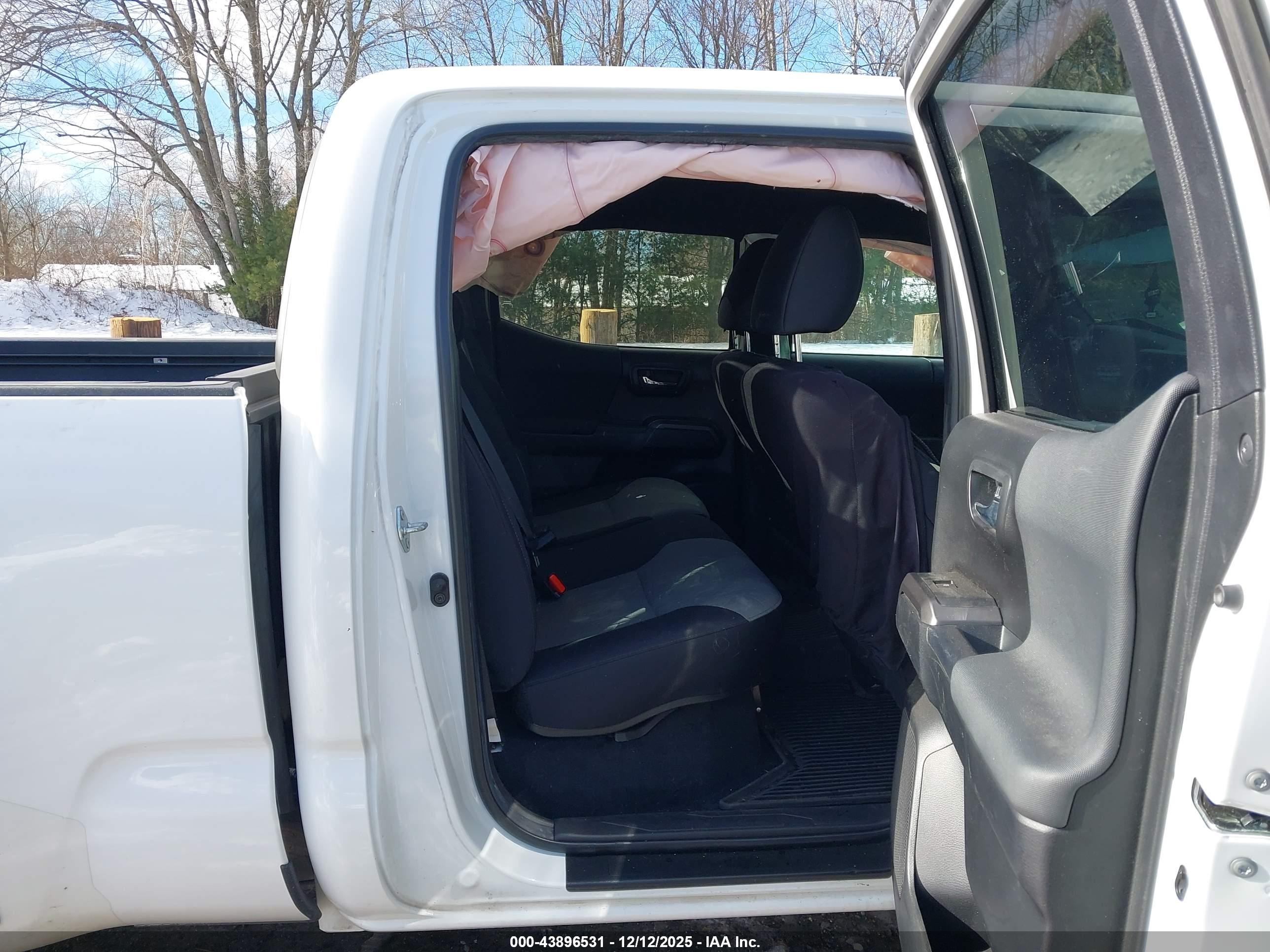 TOYOTA TACOMA image 8