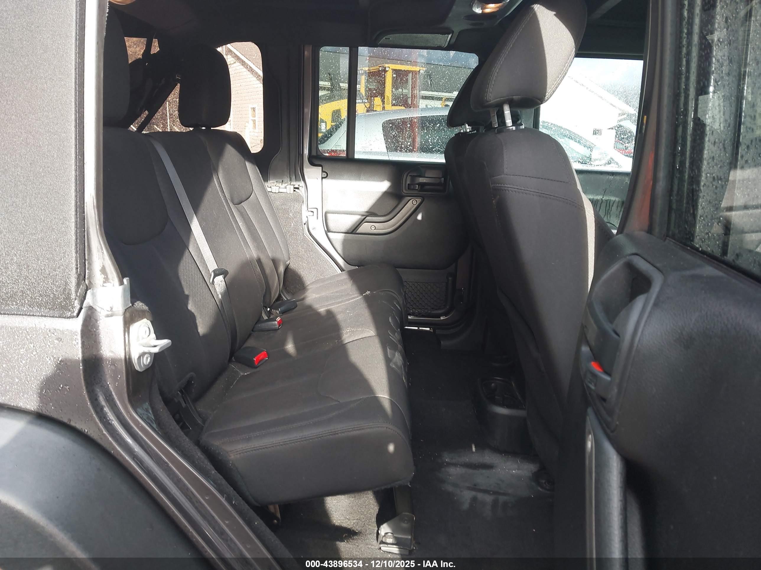 JEEP WRANGLER image 8
