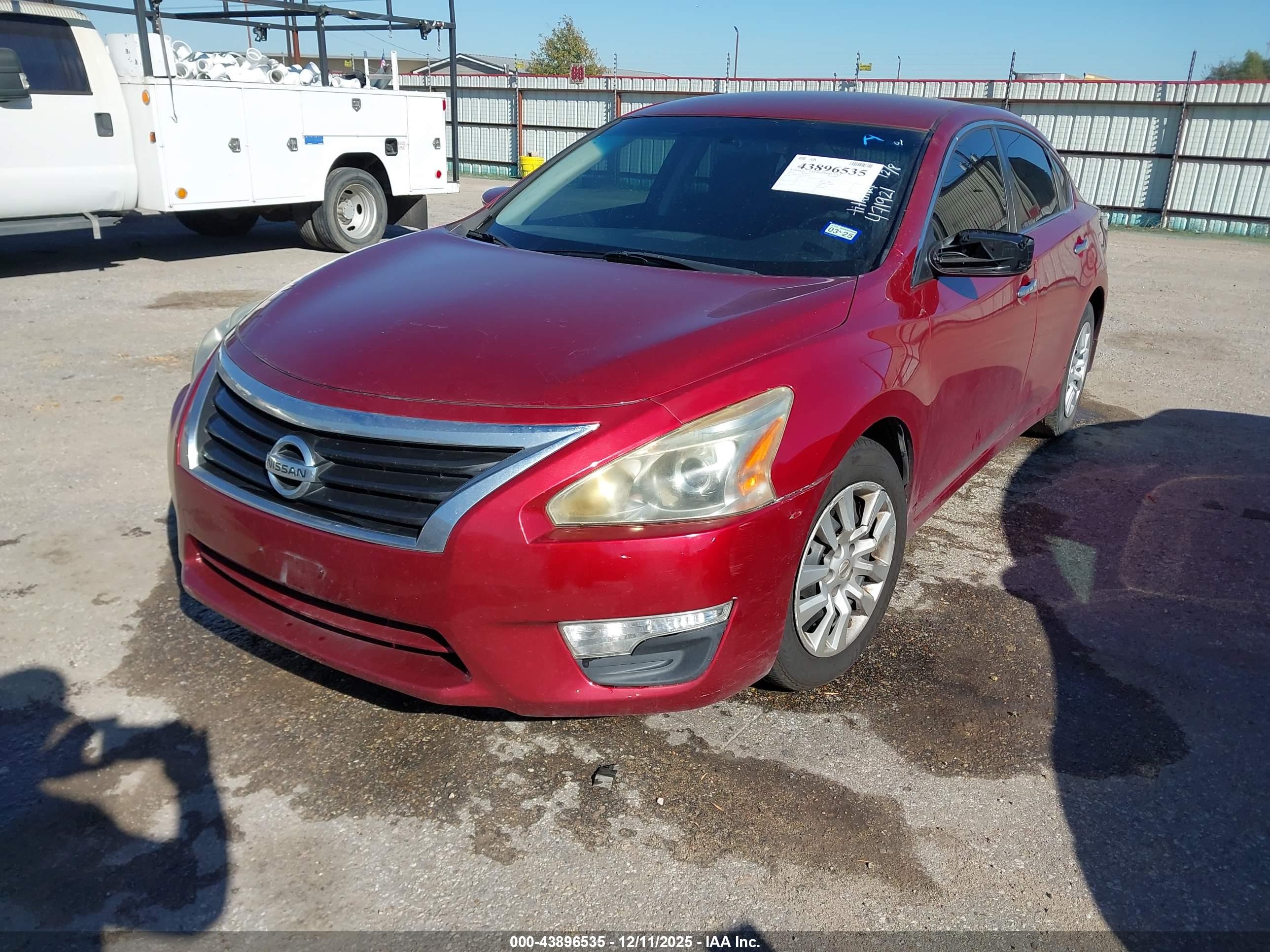 NISSAN ALTIMA image 2