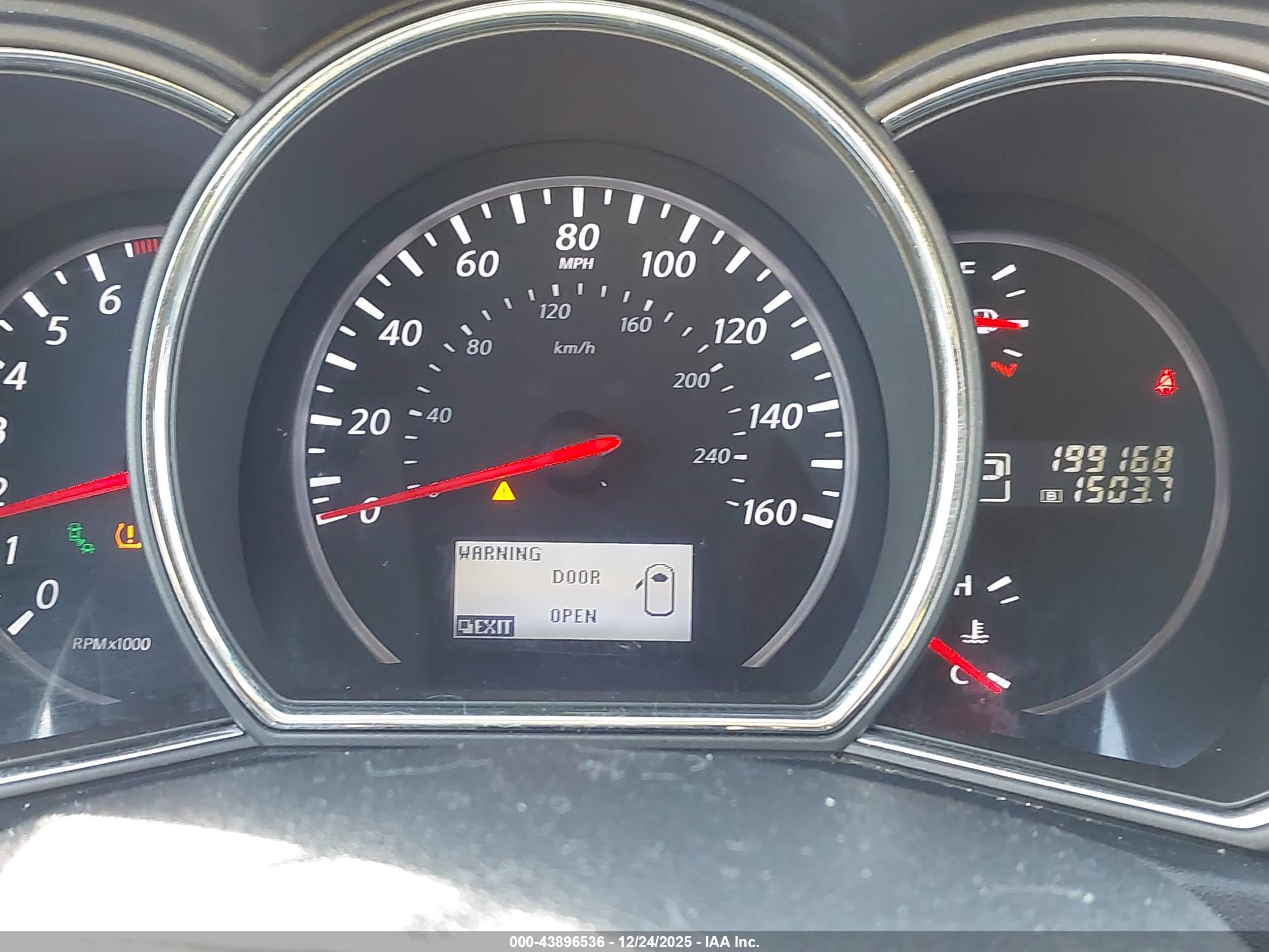 NISSAN MURANO image 7