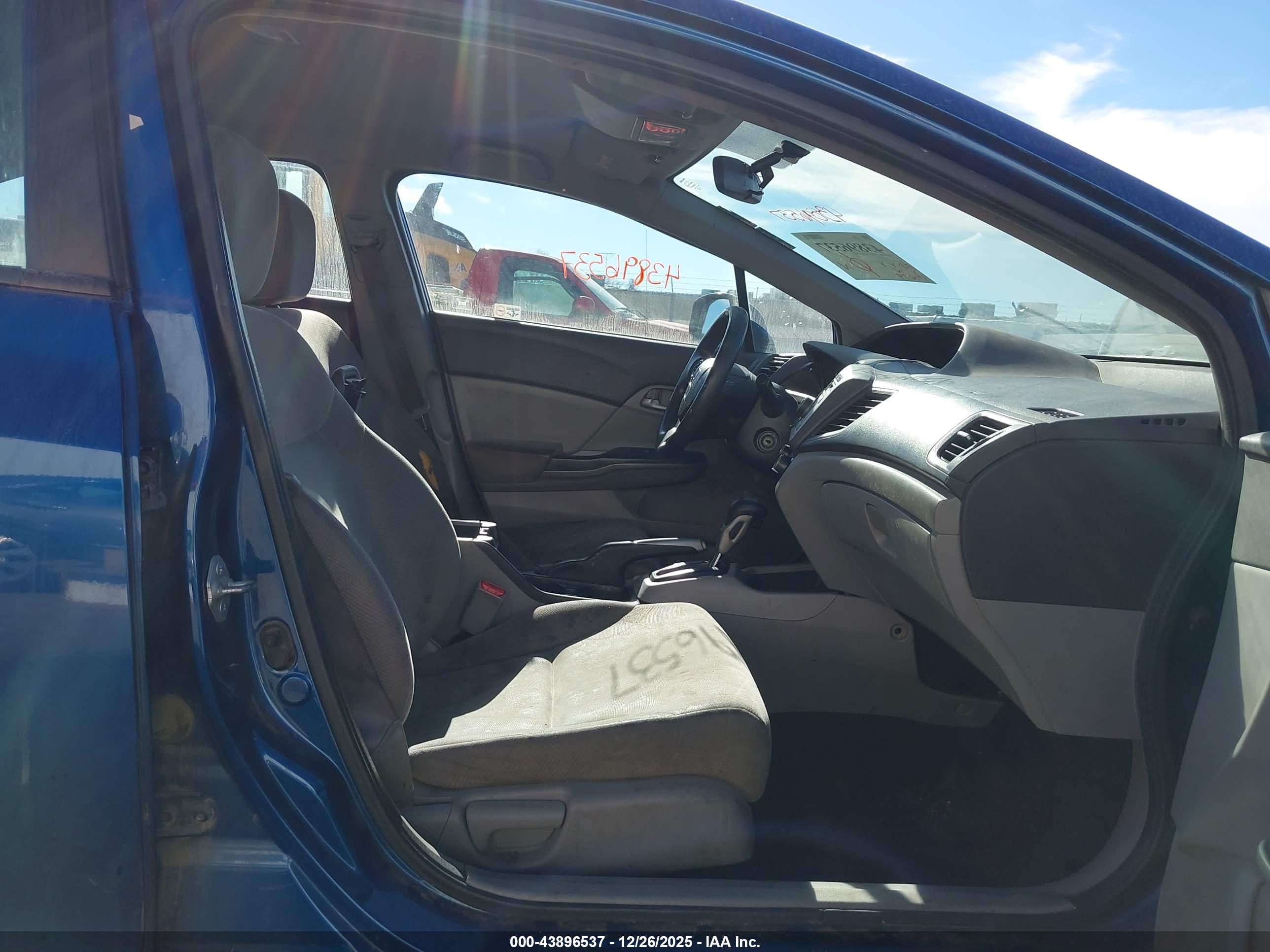 HONDA CIVIC image 5