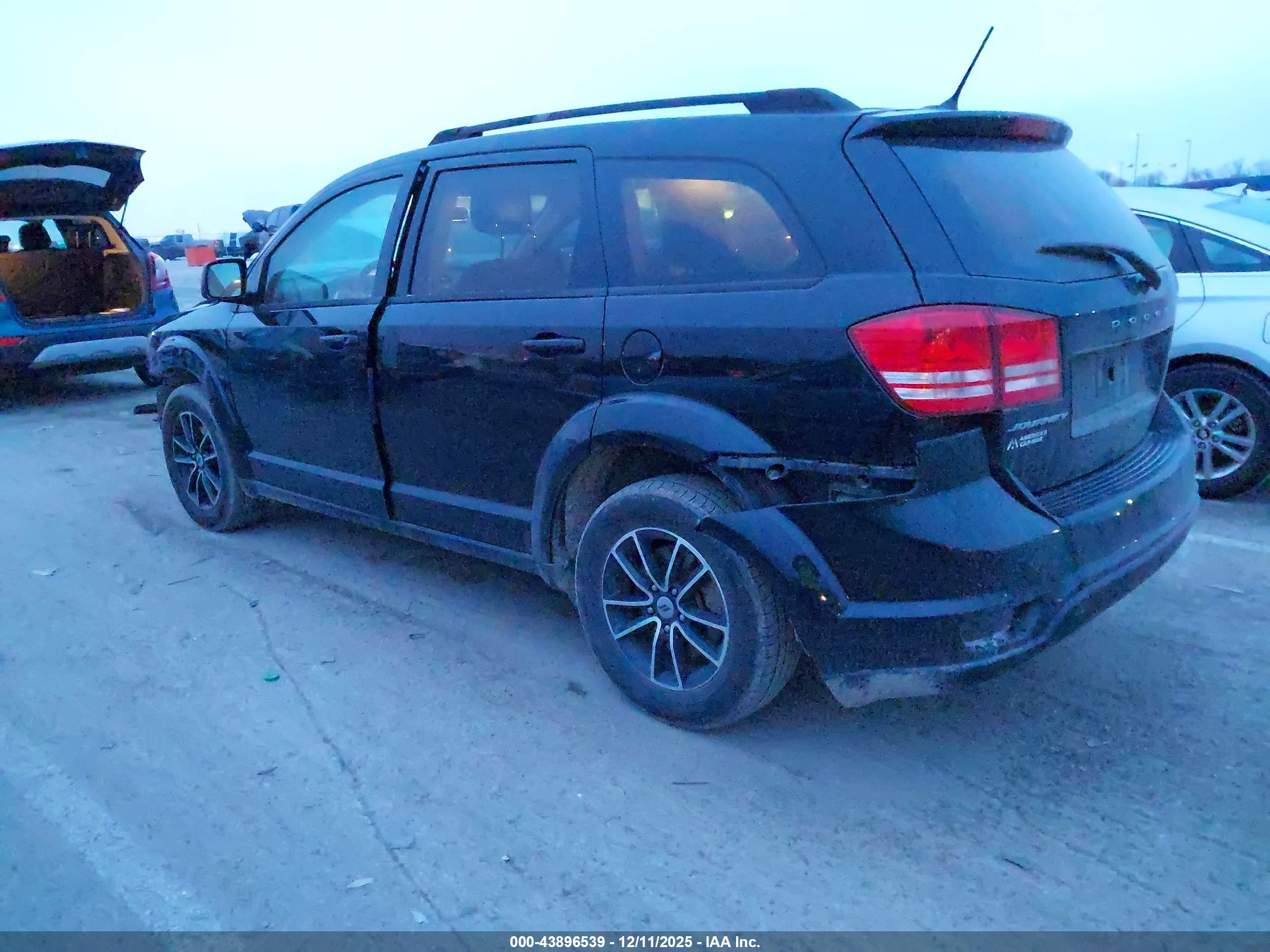 DODGE JOURNEY image 3