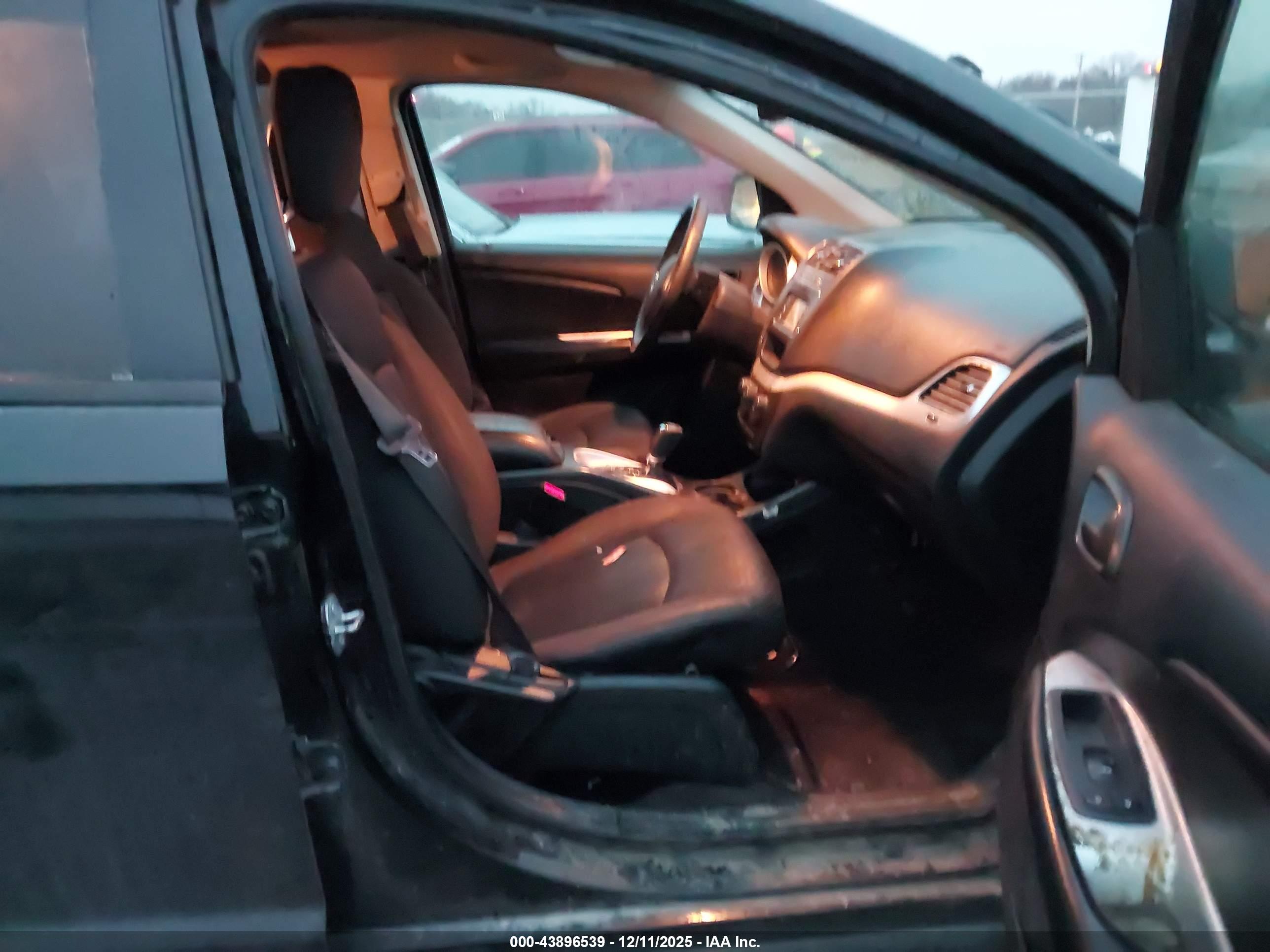 DODGE JOURNEY image 5