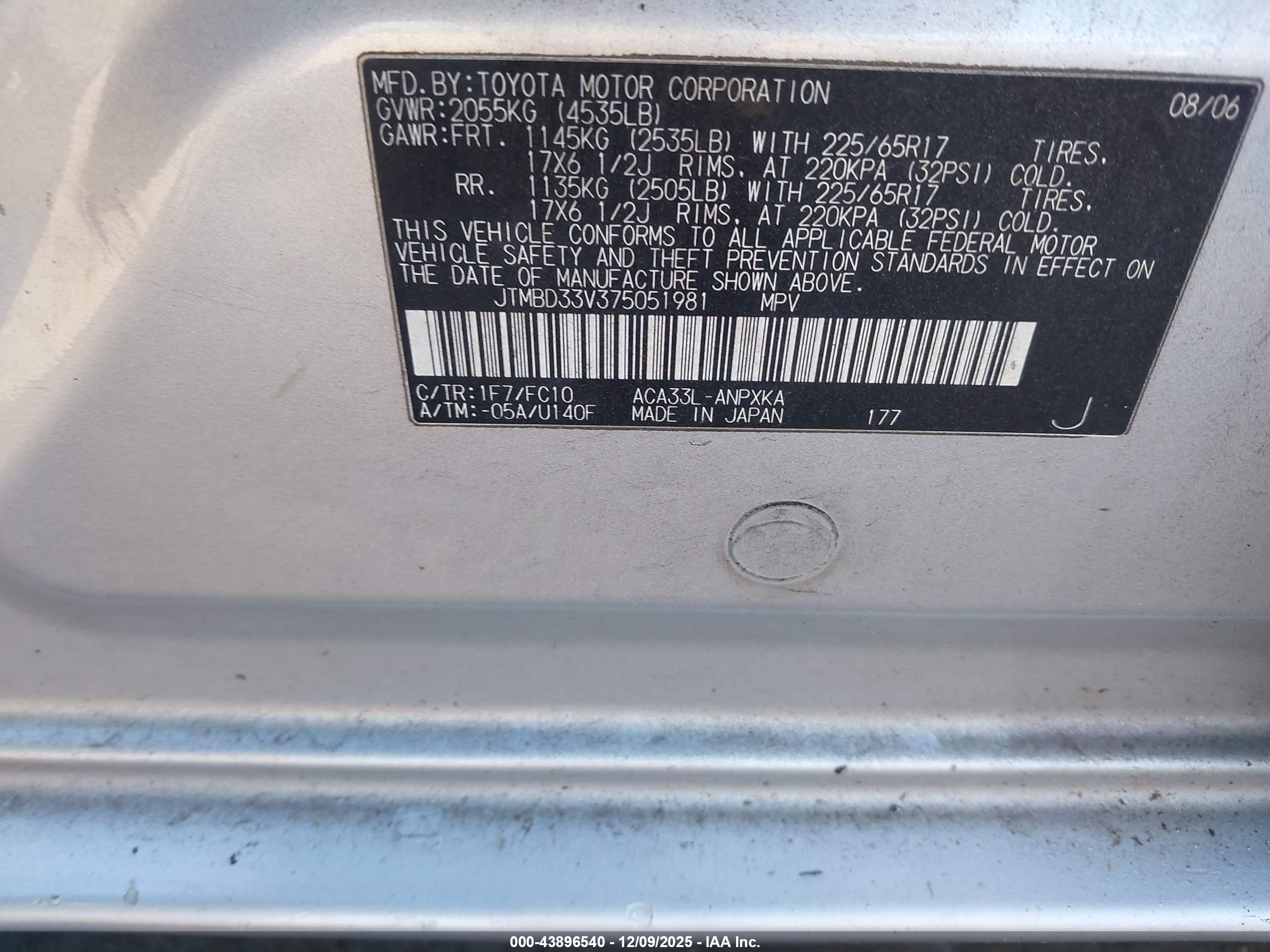 TOYOTA RAV4 image 9