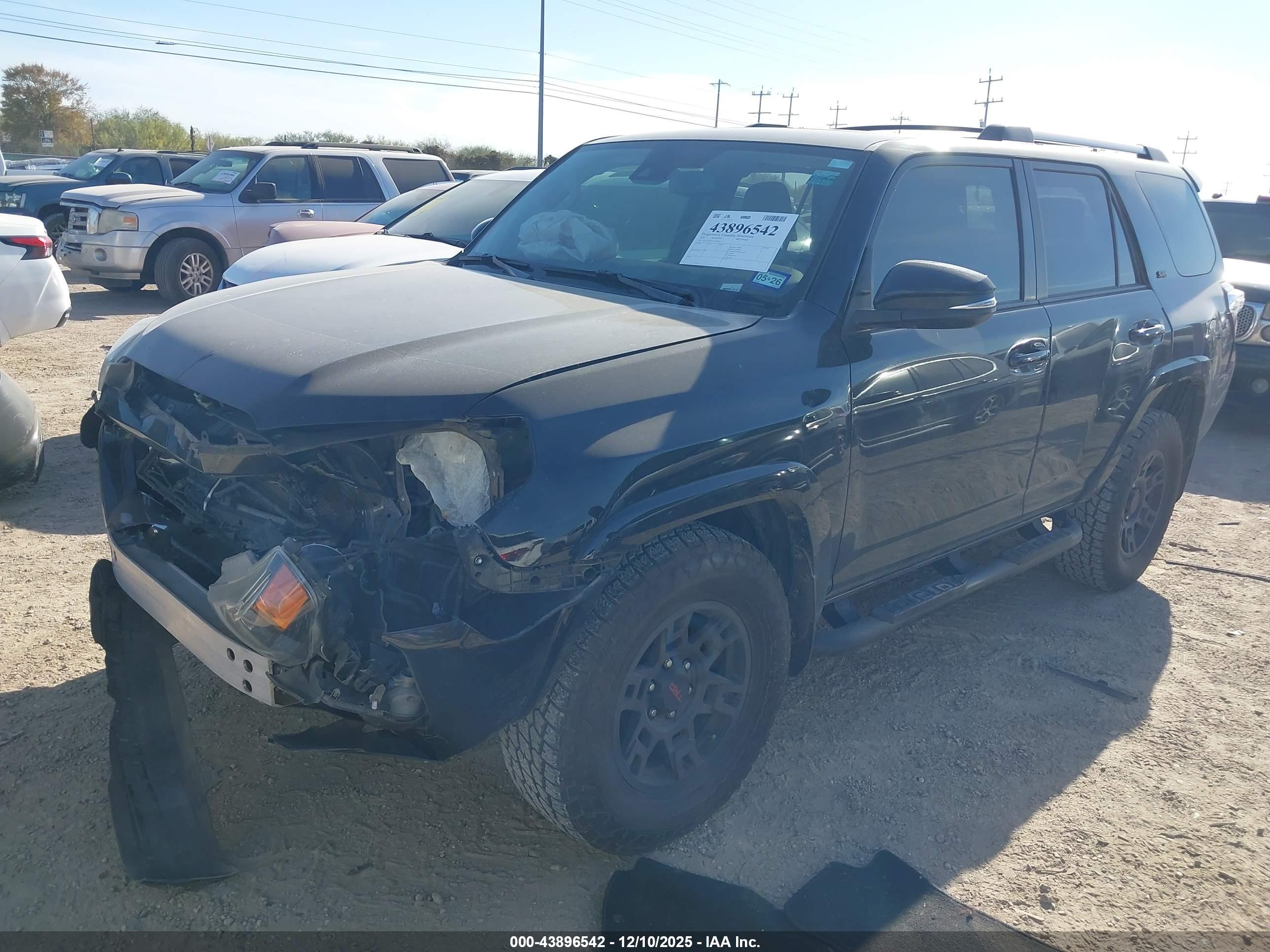 TOYOTA 4RUNNER image 2