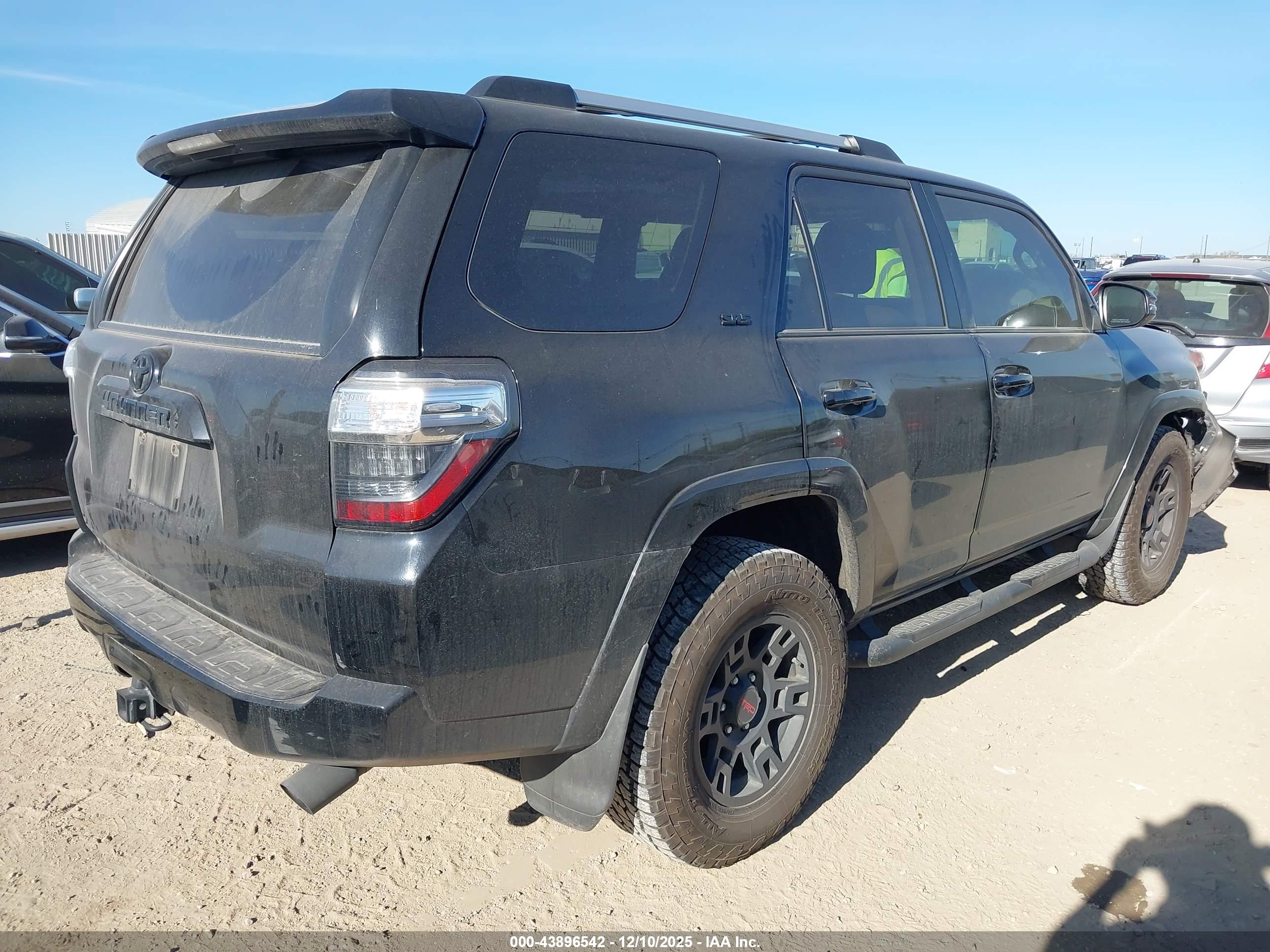 TOYOTA 4RUNNER image 4