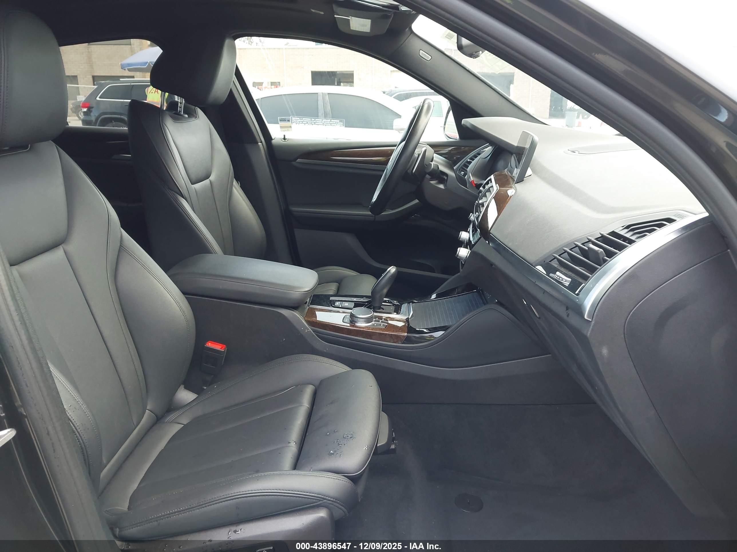 BMW X4 image 5