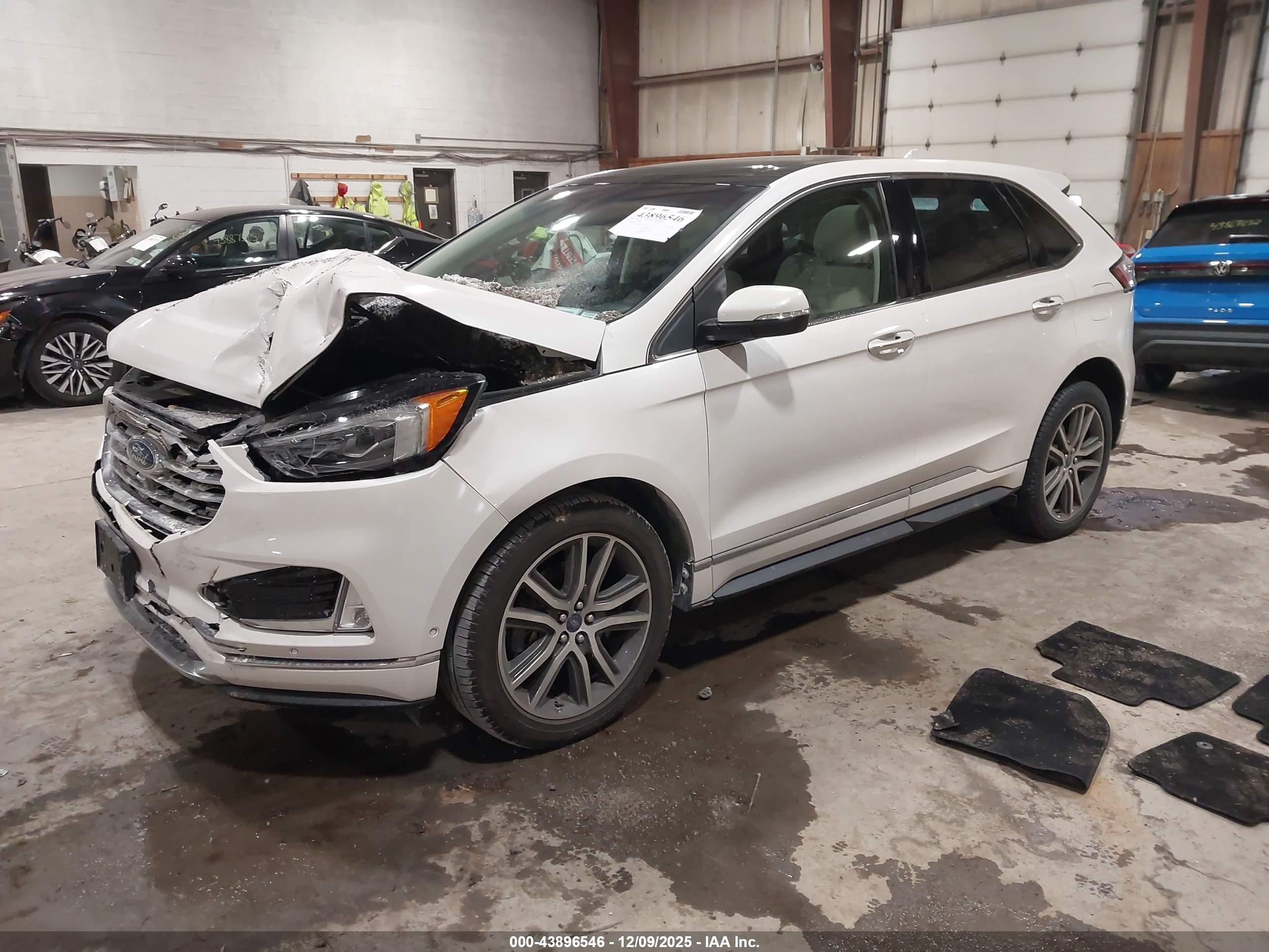 FORD EDGE image 2