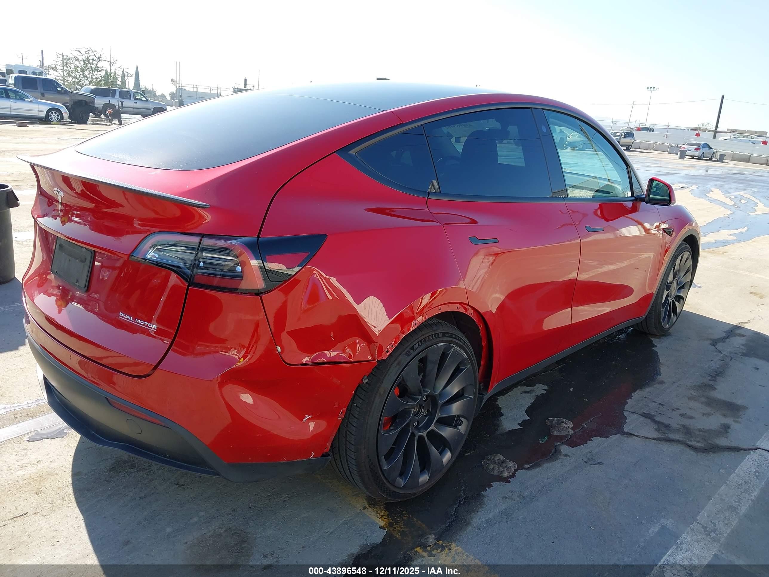 TESLA MODEL image 6