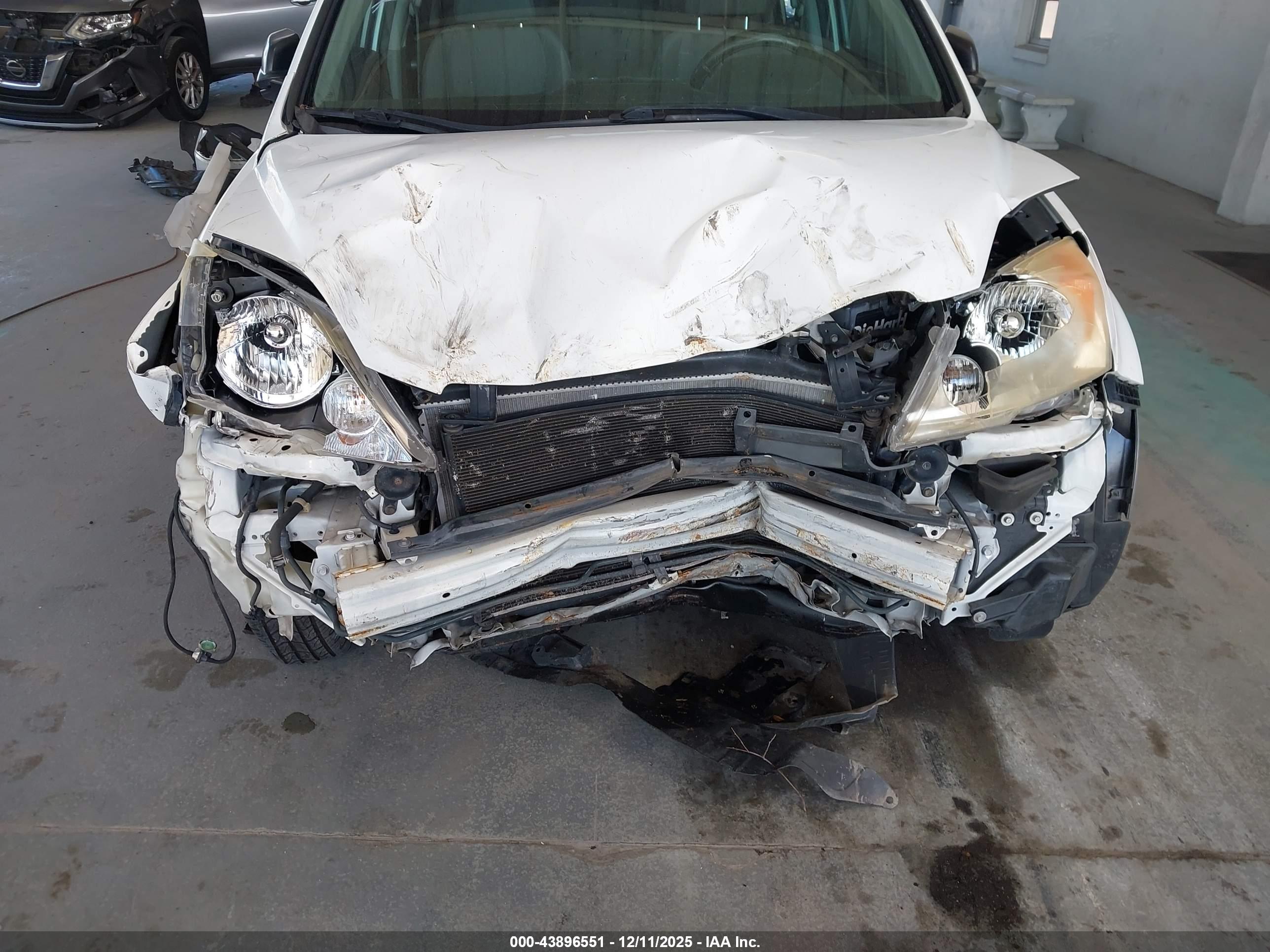 HONDA CR-V image 6