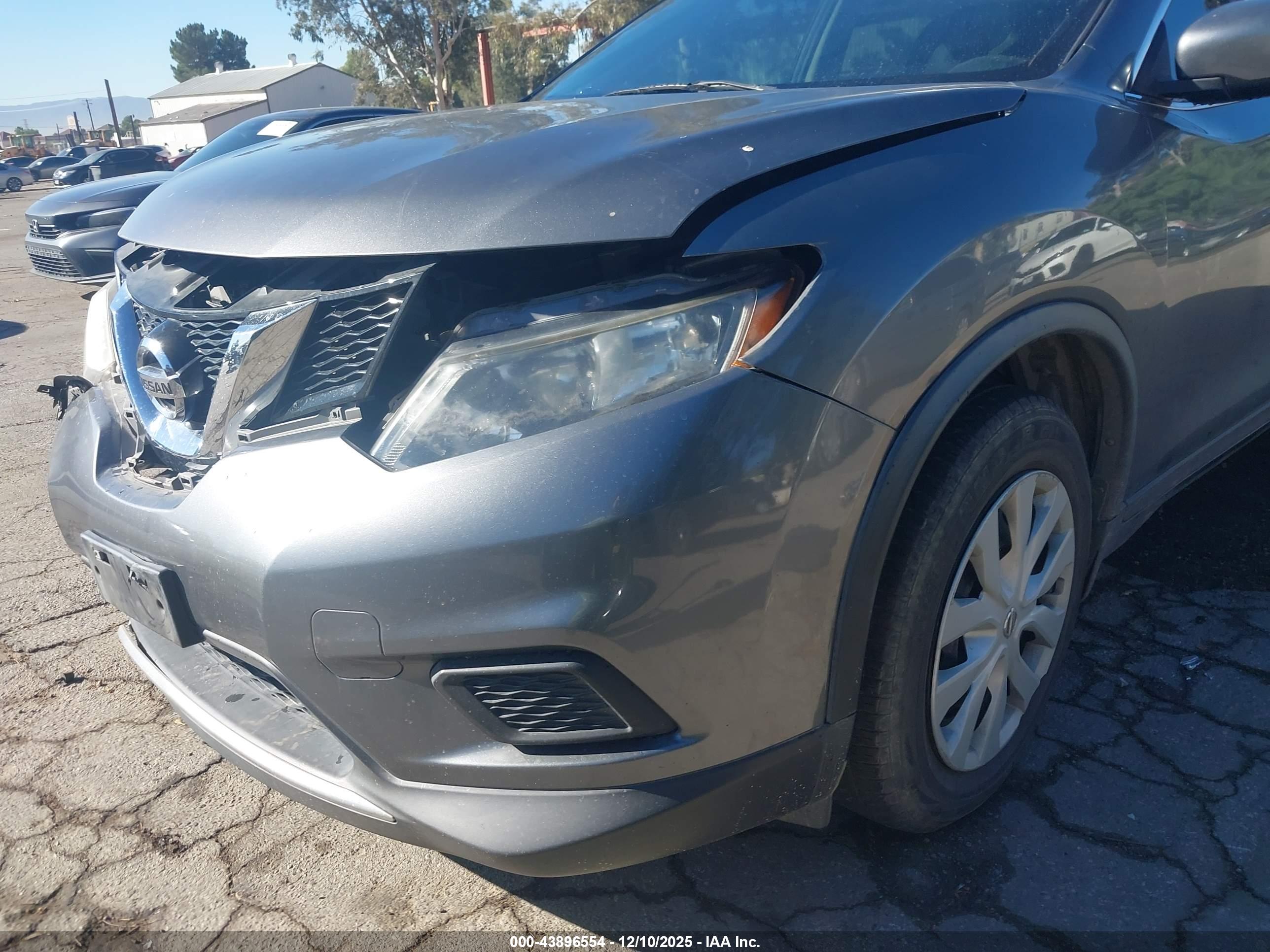 NISSAN ROGUE image 6