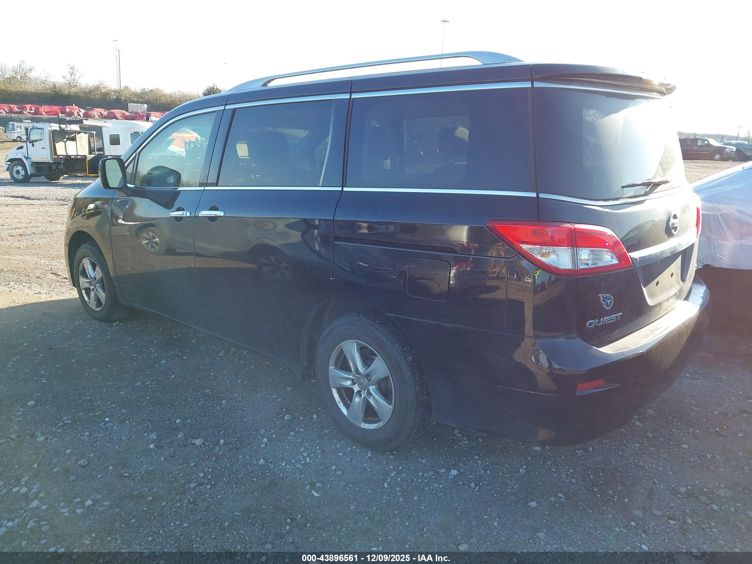 NISSAN QUEST image 3