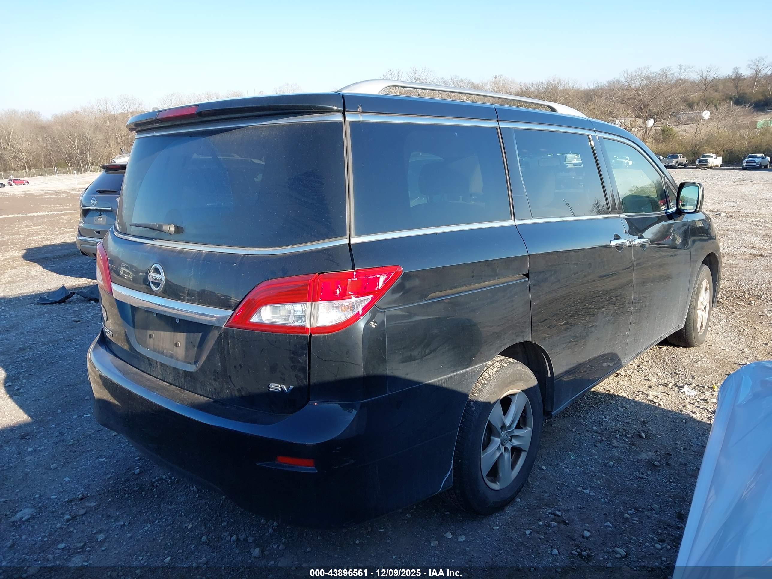 NISSAN QUEST image 4