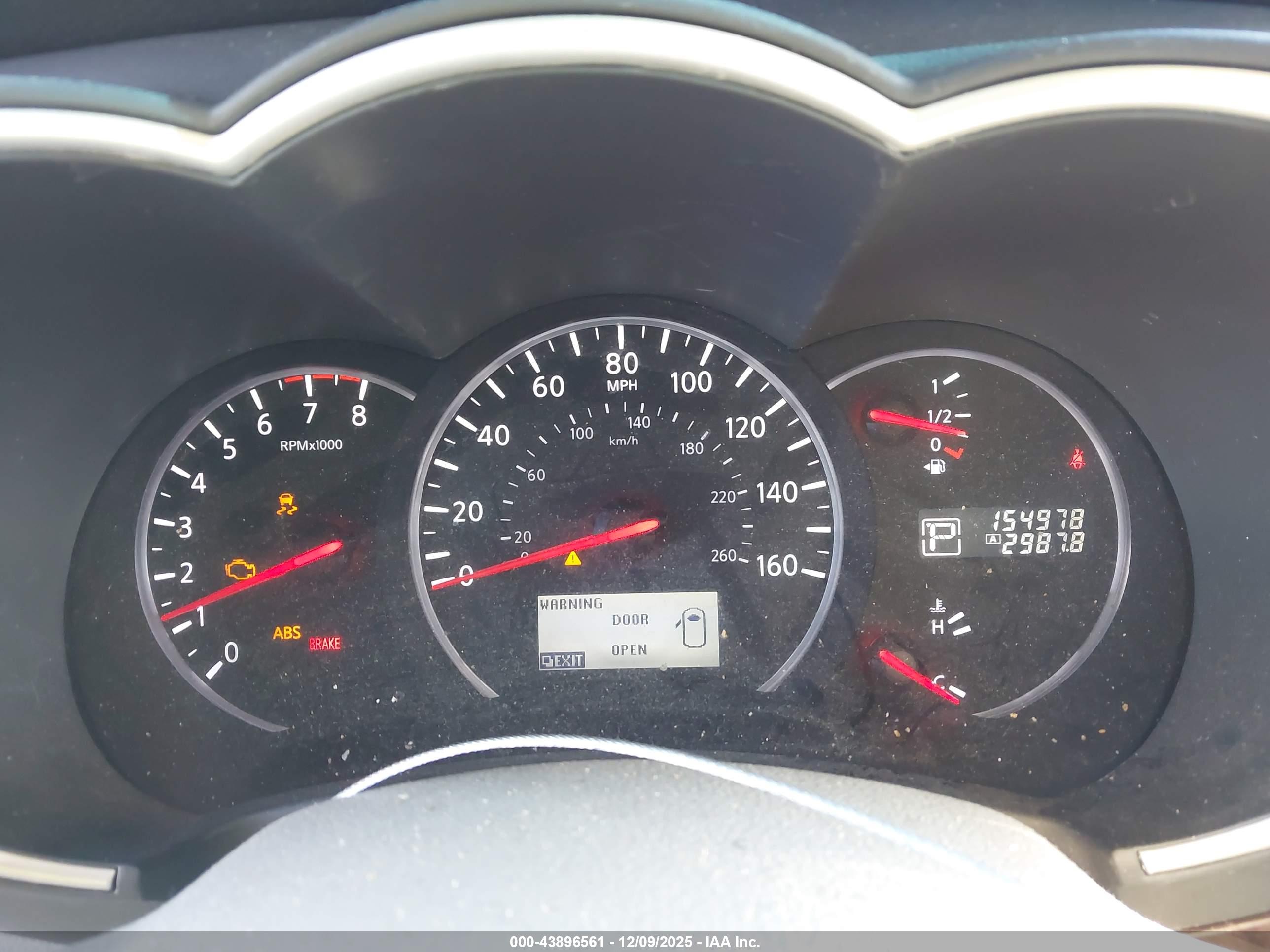 NISSAN QUEST image 7