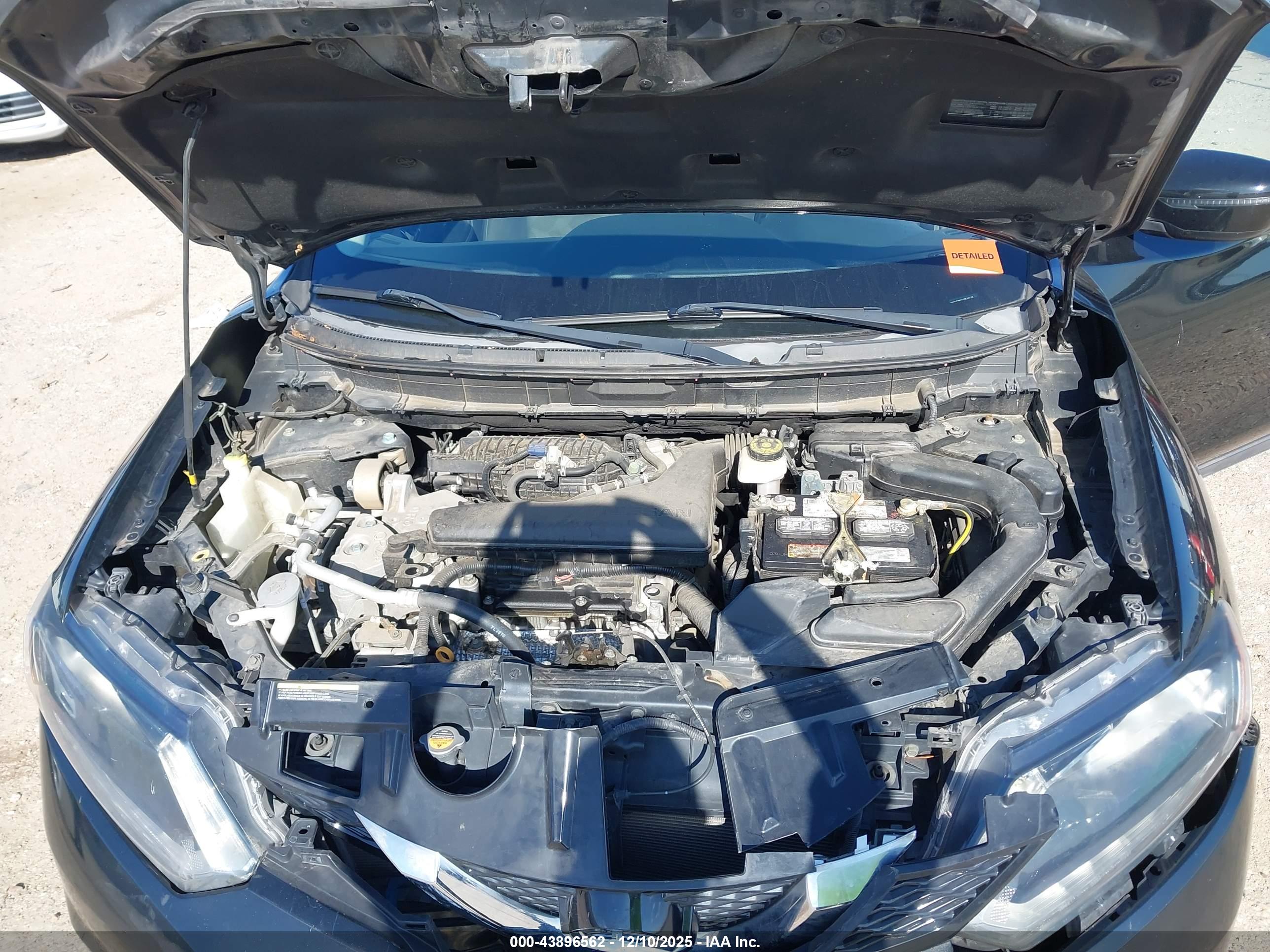 NISSAN ROGUE image 10