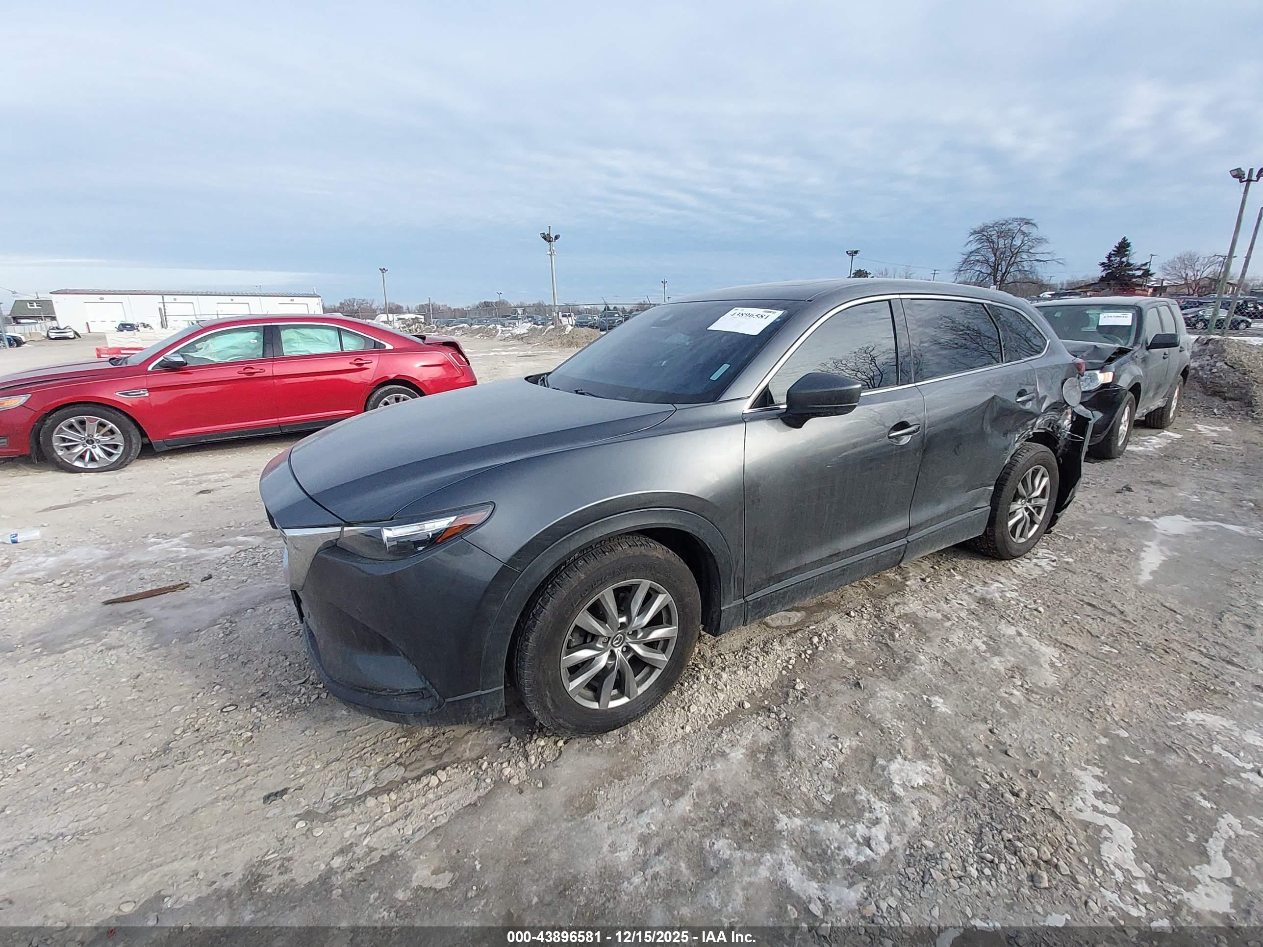 MAZDA CX-9 image 2