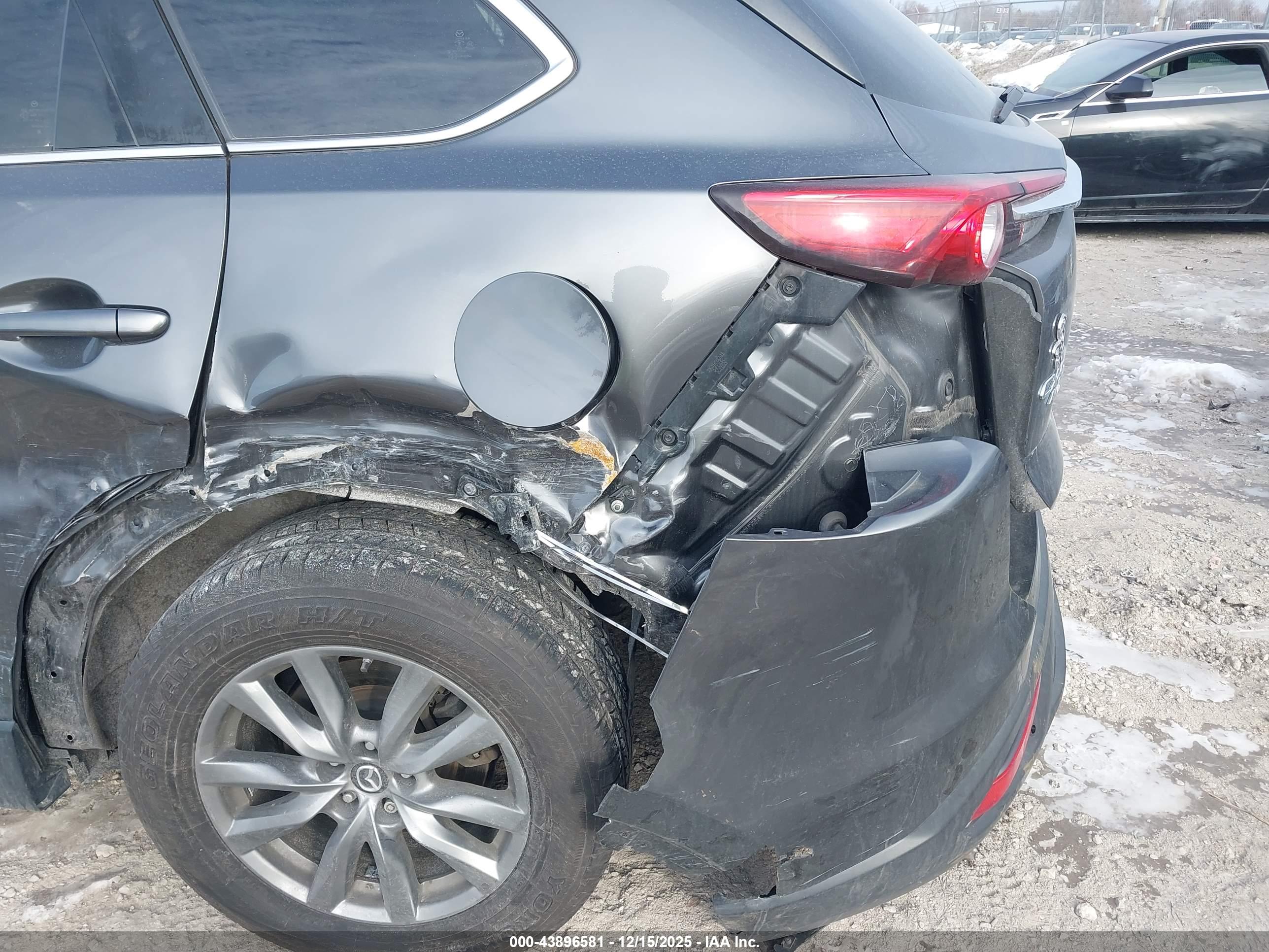 MAZDA CX-9 image 6