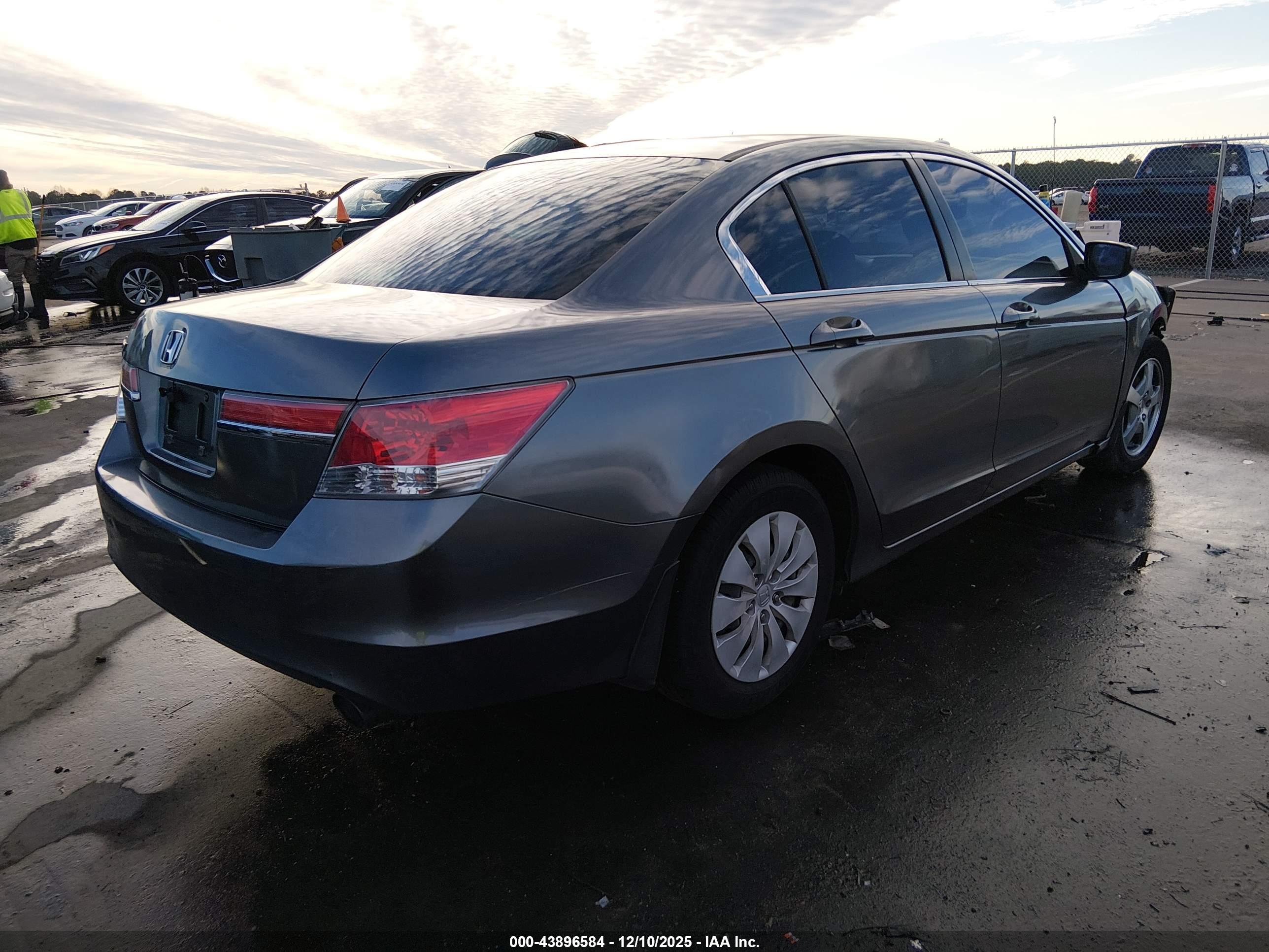 HONDA ACCORD image 4