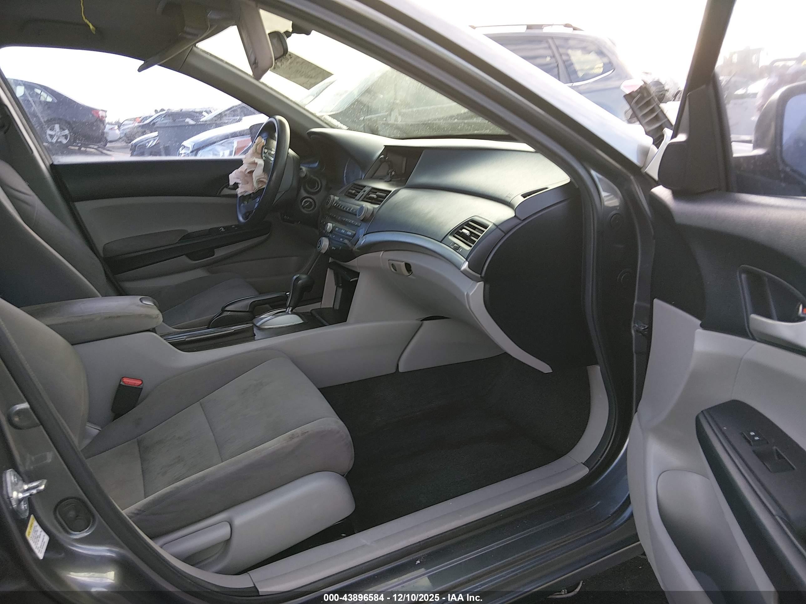 HONDA ACCORD image 5