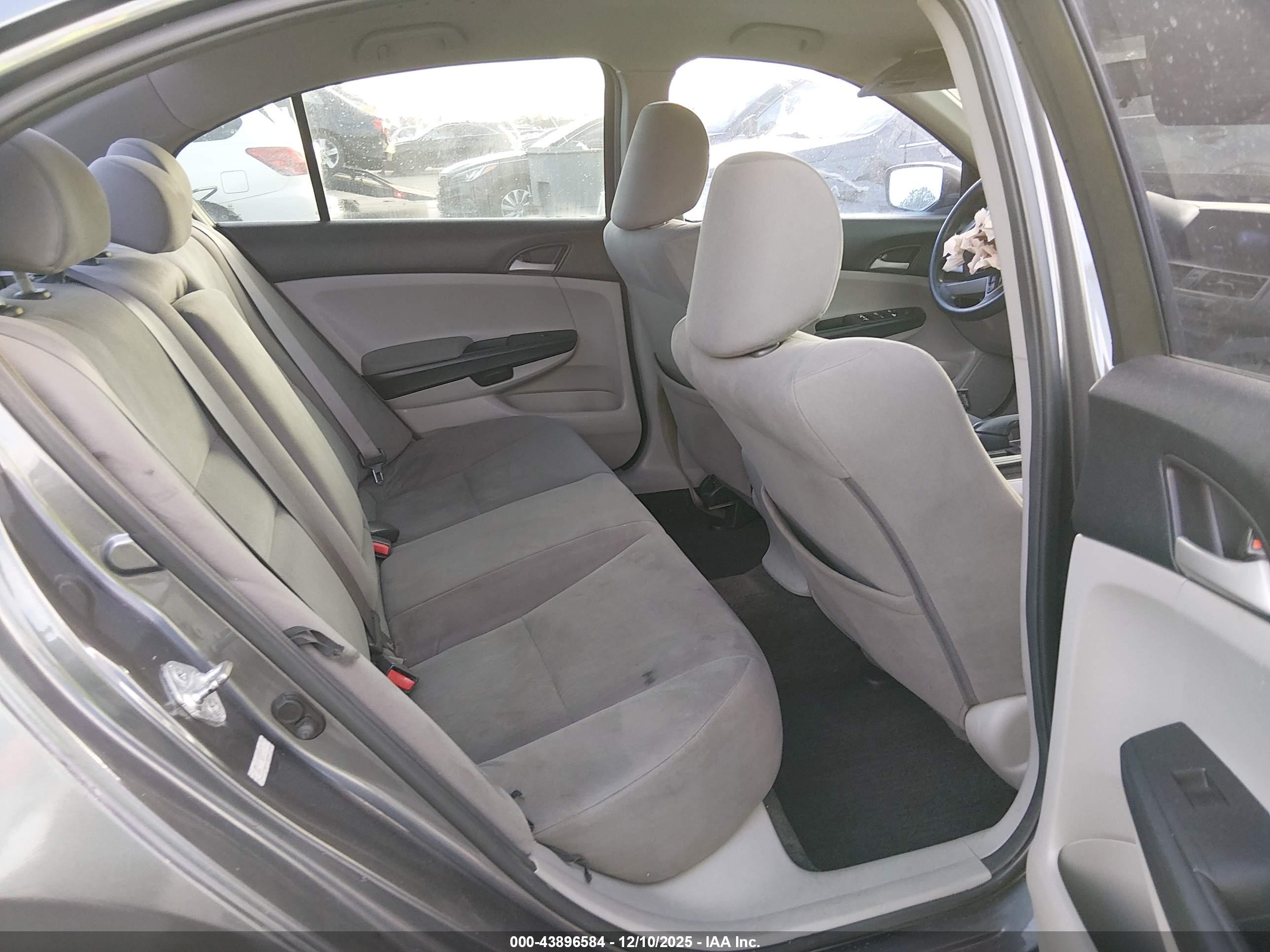 HONDA ACCORD image 8