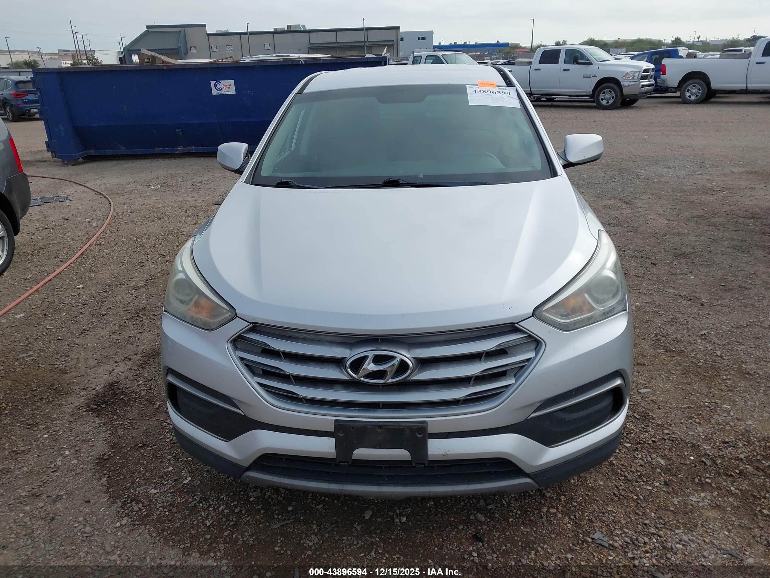 HYUNDAI SANTA image 6