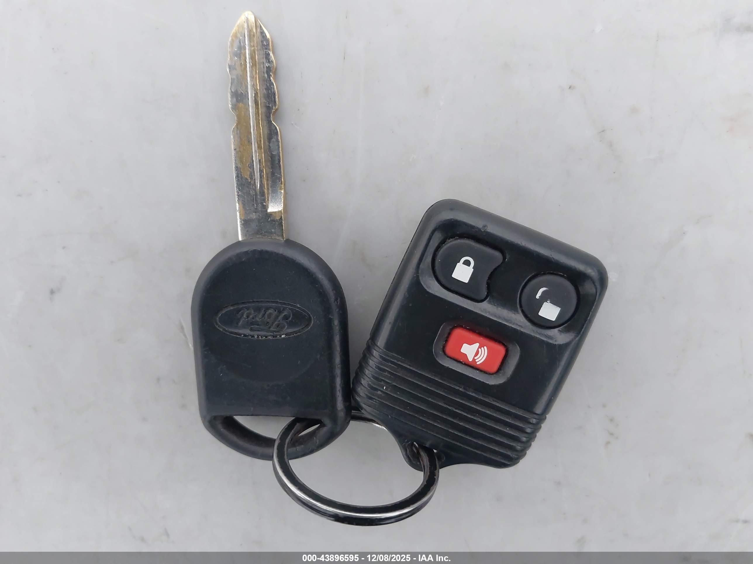 FORD ESCAPE image 11