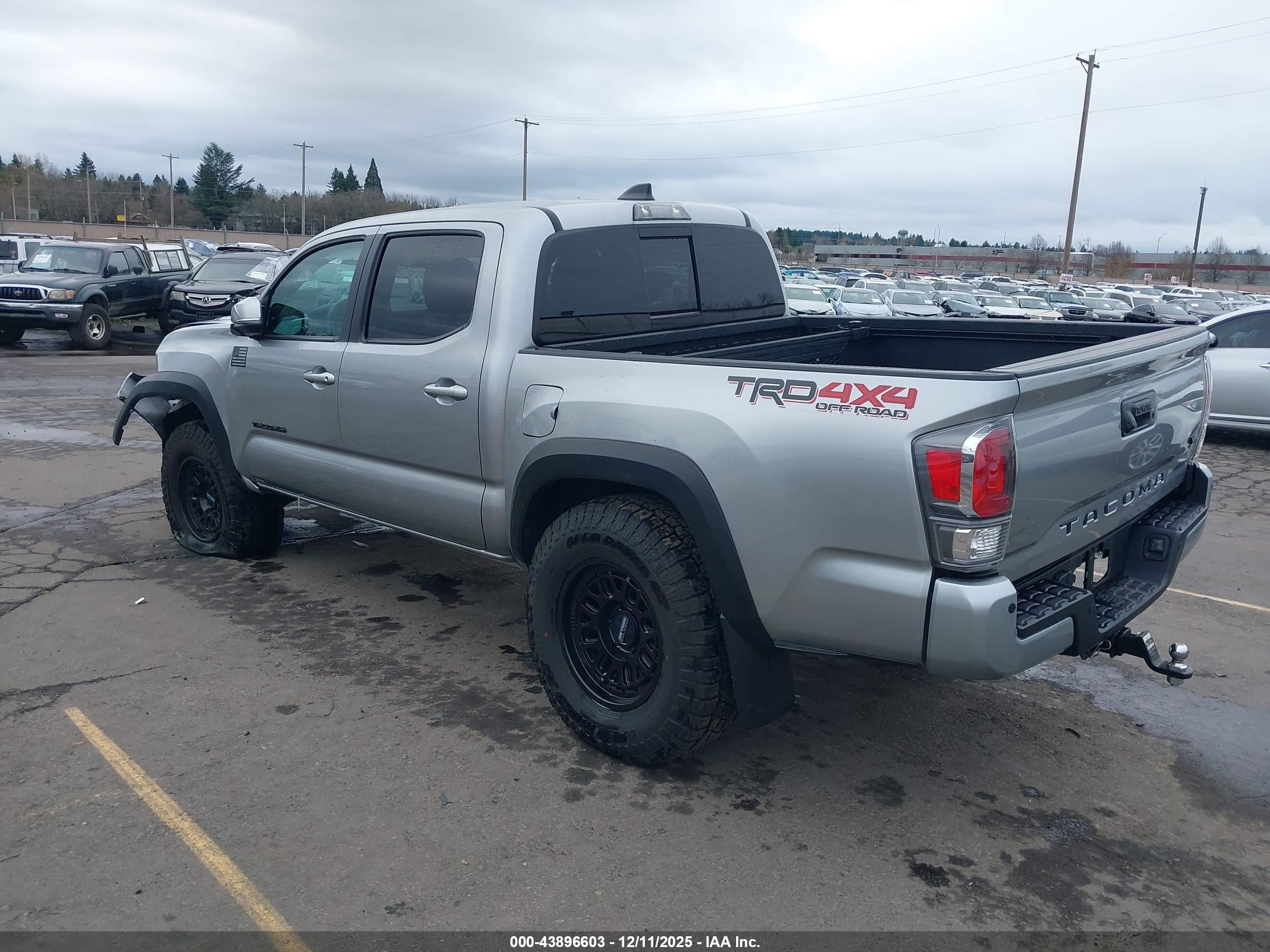 TOYOTA TACOMA image 3