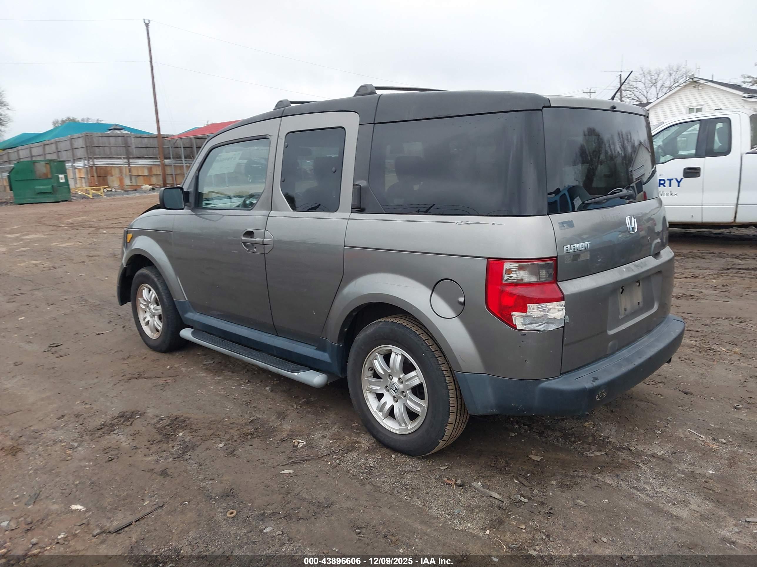HONDA ELEMENT image 3