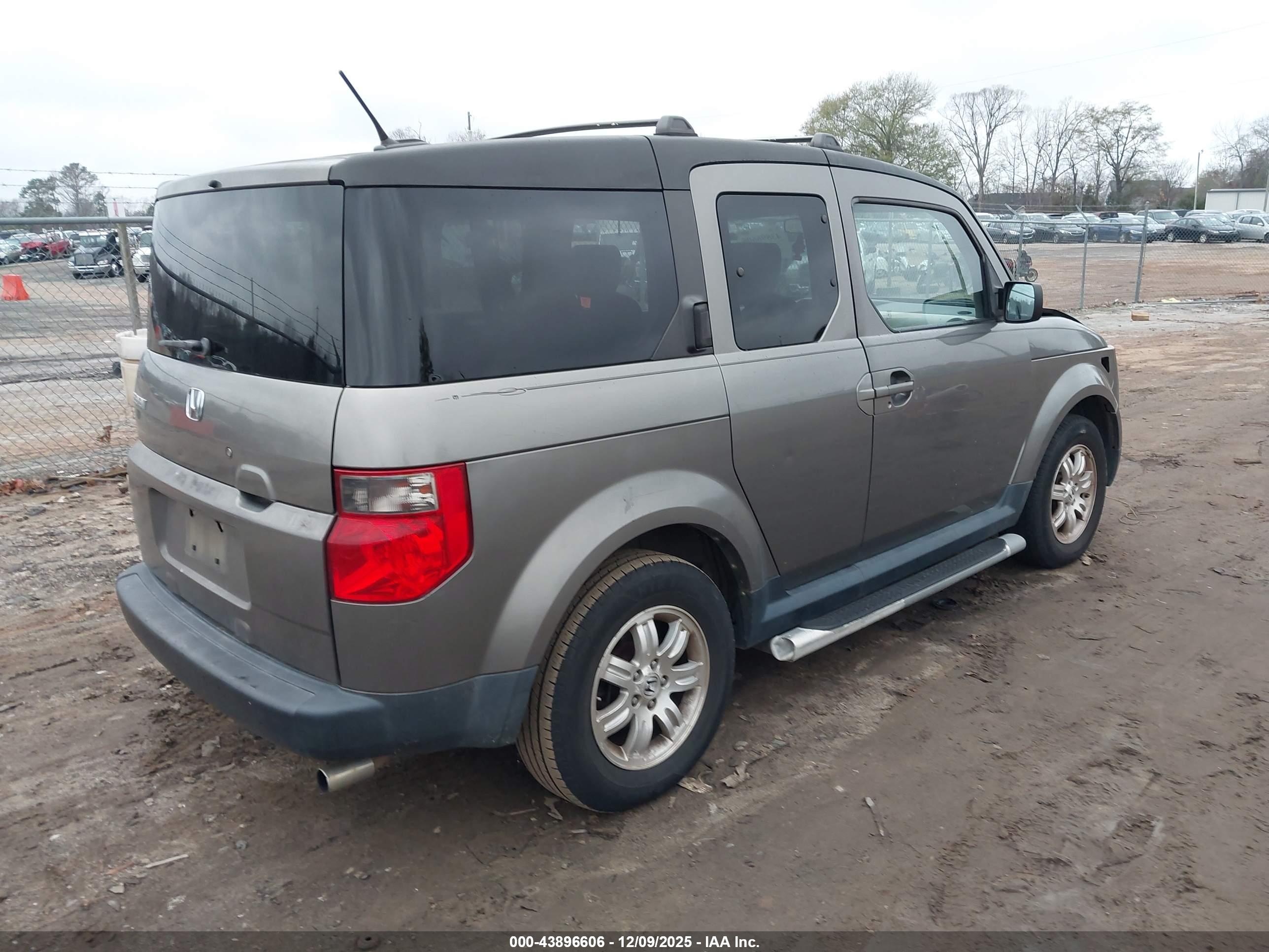 HONDA ELEMENT image 4