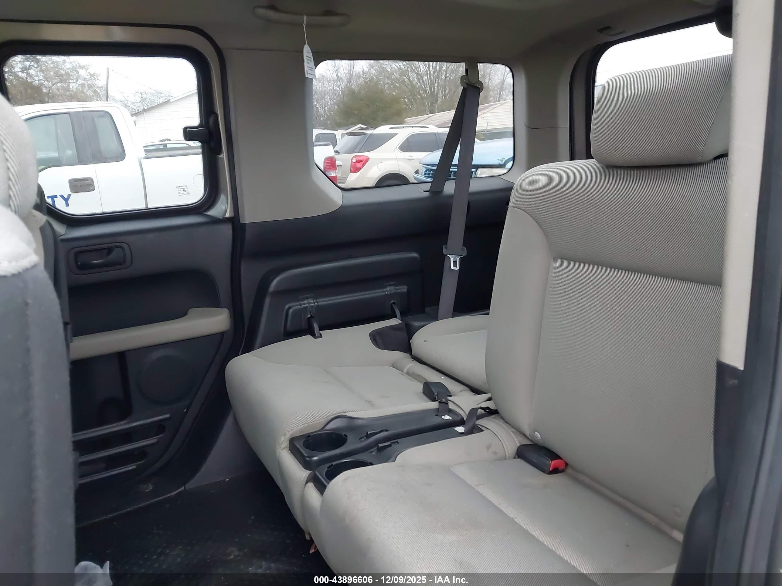 HONDA ELEMENT image 8