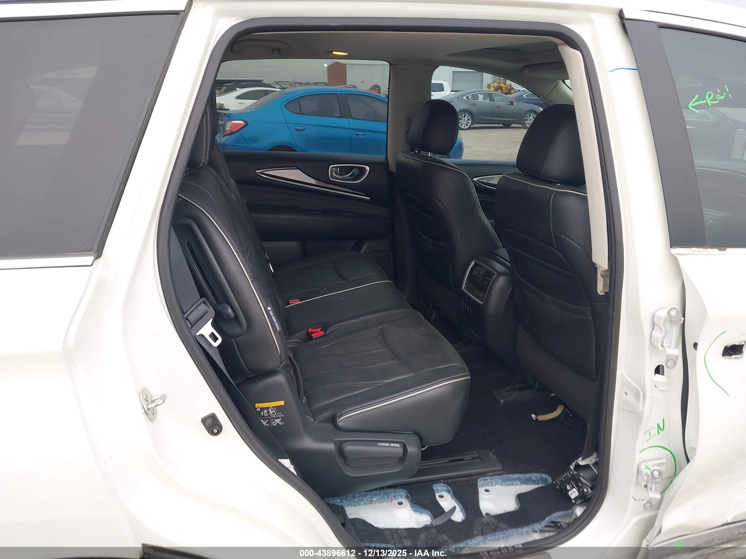INFINITI QX60 image 8