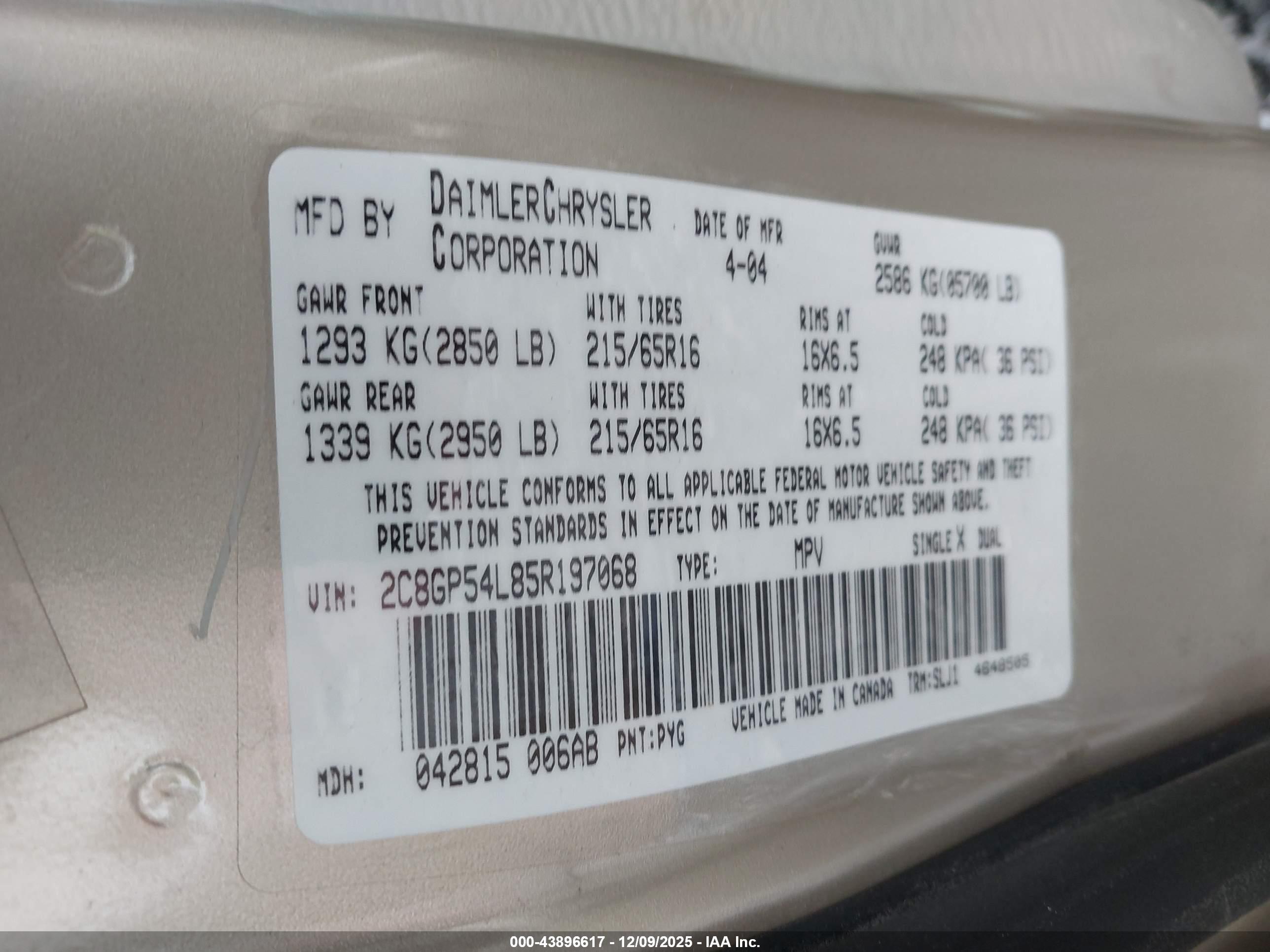 CHRYSLER TOWN image 9